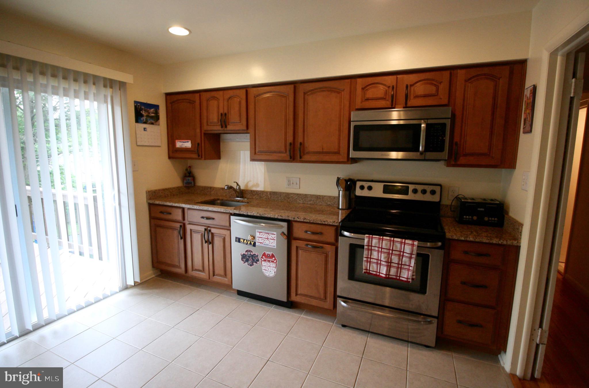 POWHATAN HILLS - Residential Lease