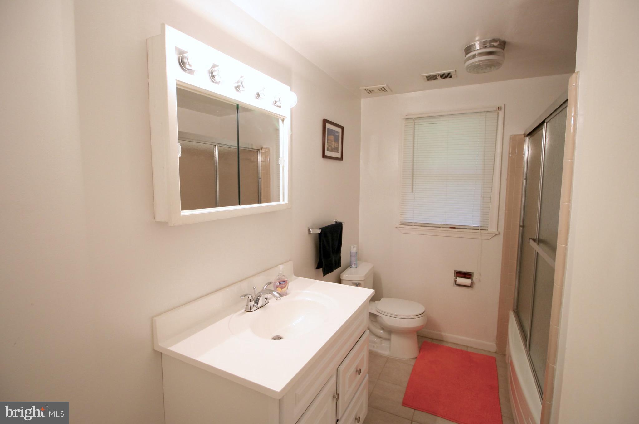 POWHATAN HILLS - Residential Lease