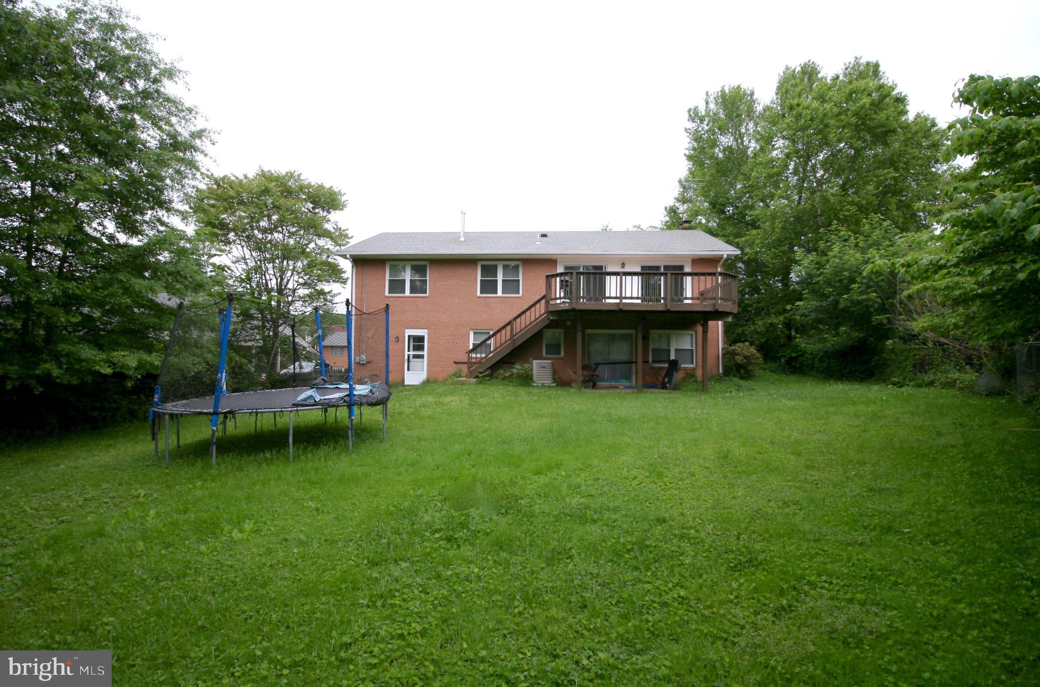 POWHATAN HILLS - Residential Lease