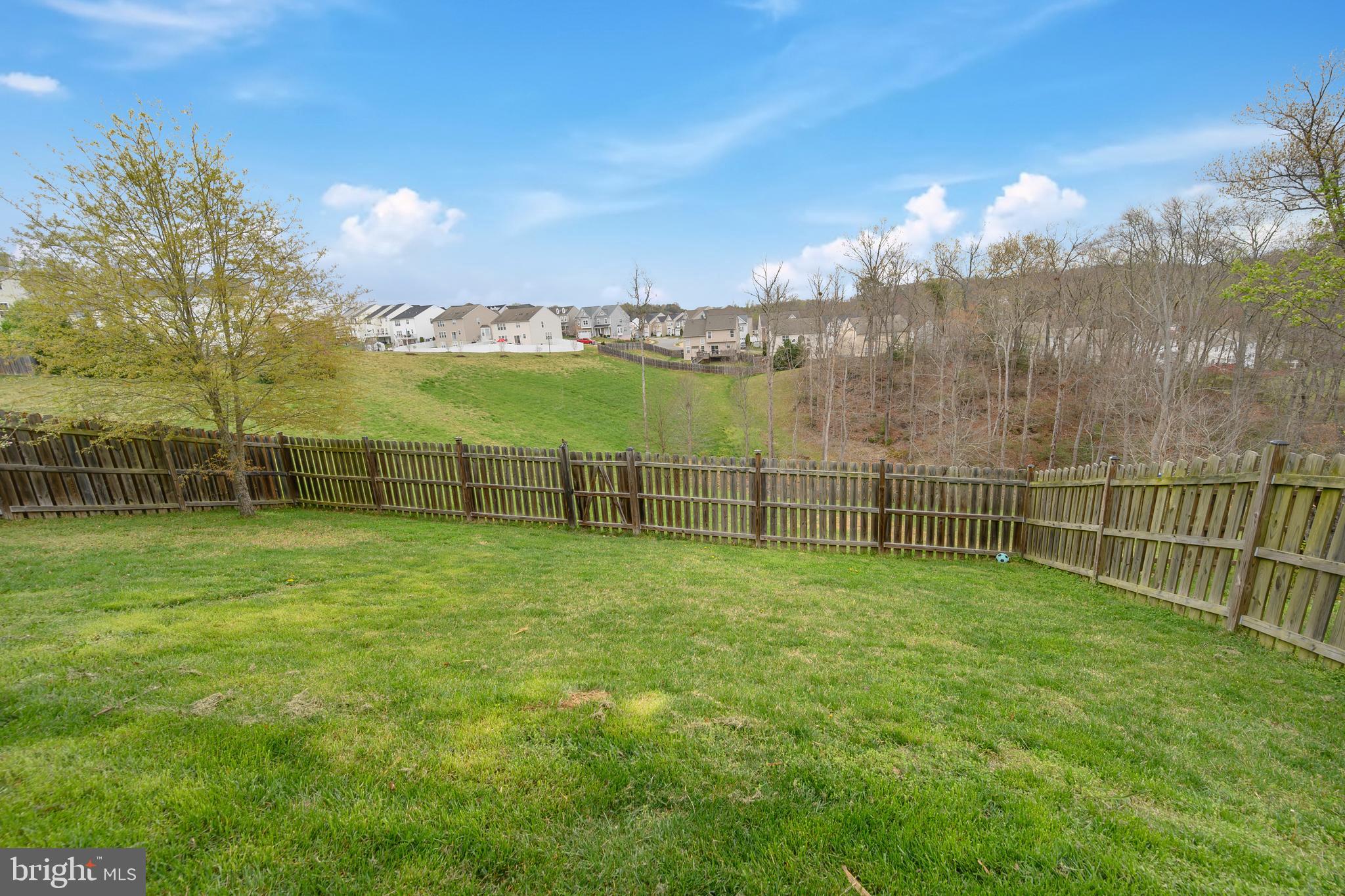 CARRIAGE HILL AT FALLS - Residential