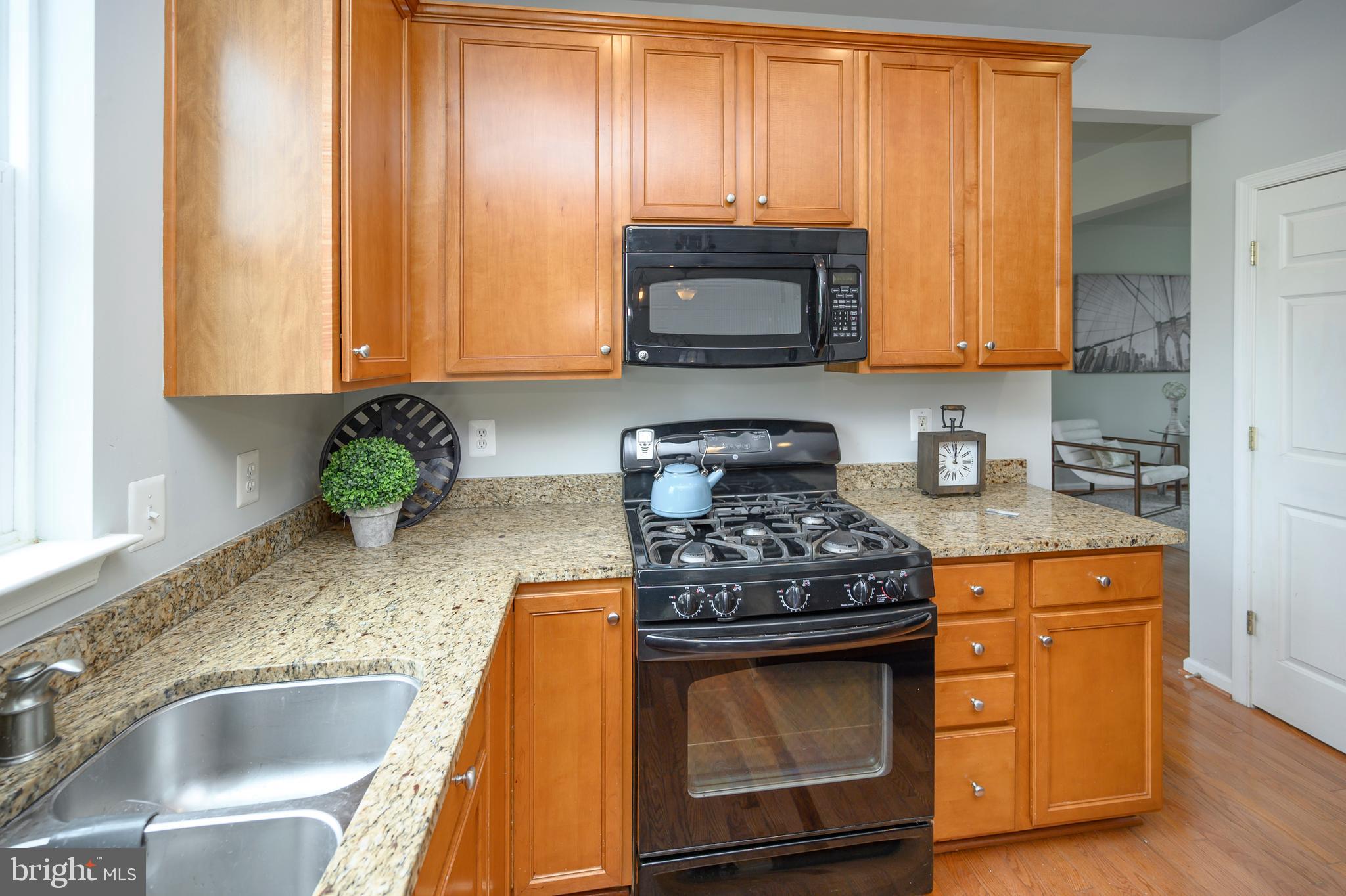 CARRIAGE HILL AT FALLS - Residential