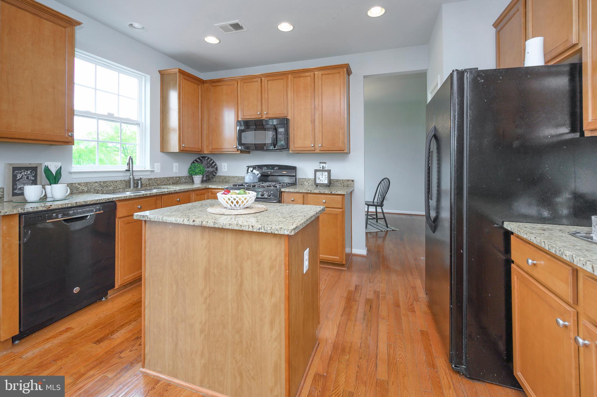 CARRIAGE HILL AT FALLS - Residential