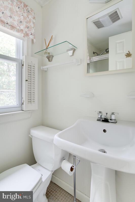 POPLAR RIDGE - Residential Lease