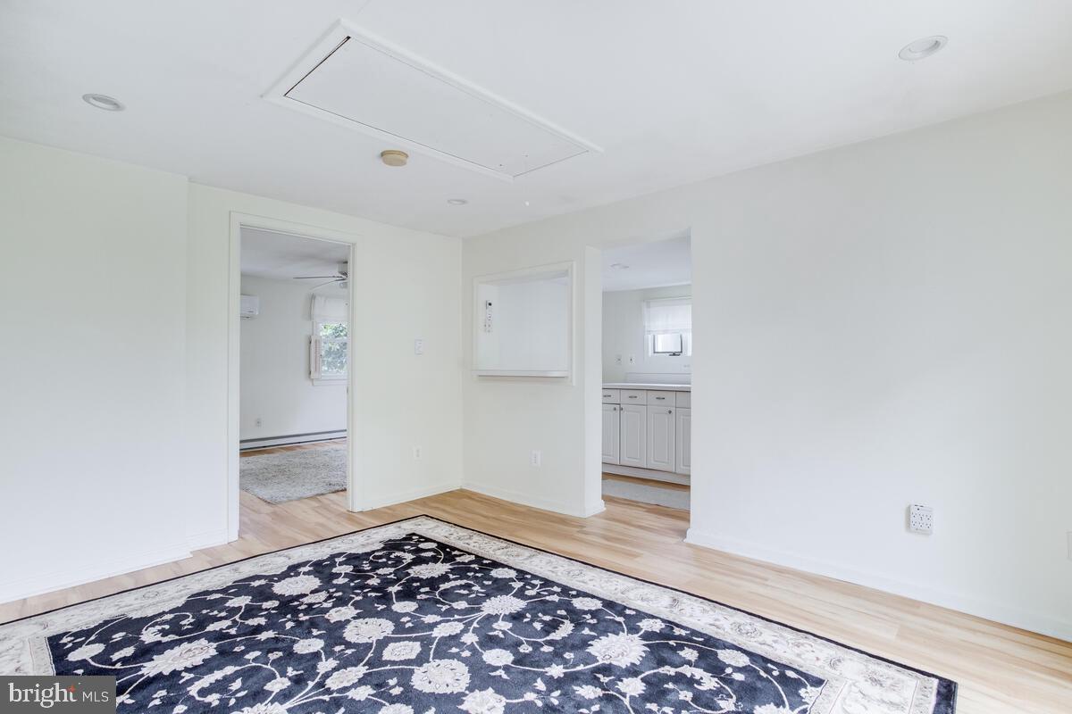 POPLAR RIDGE - Residential Lease