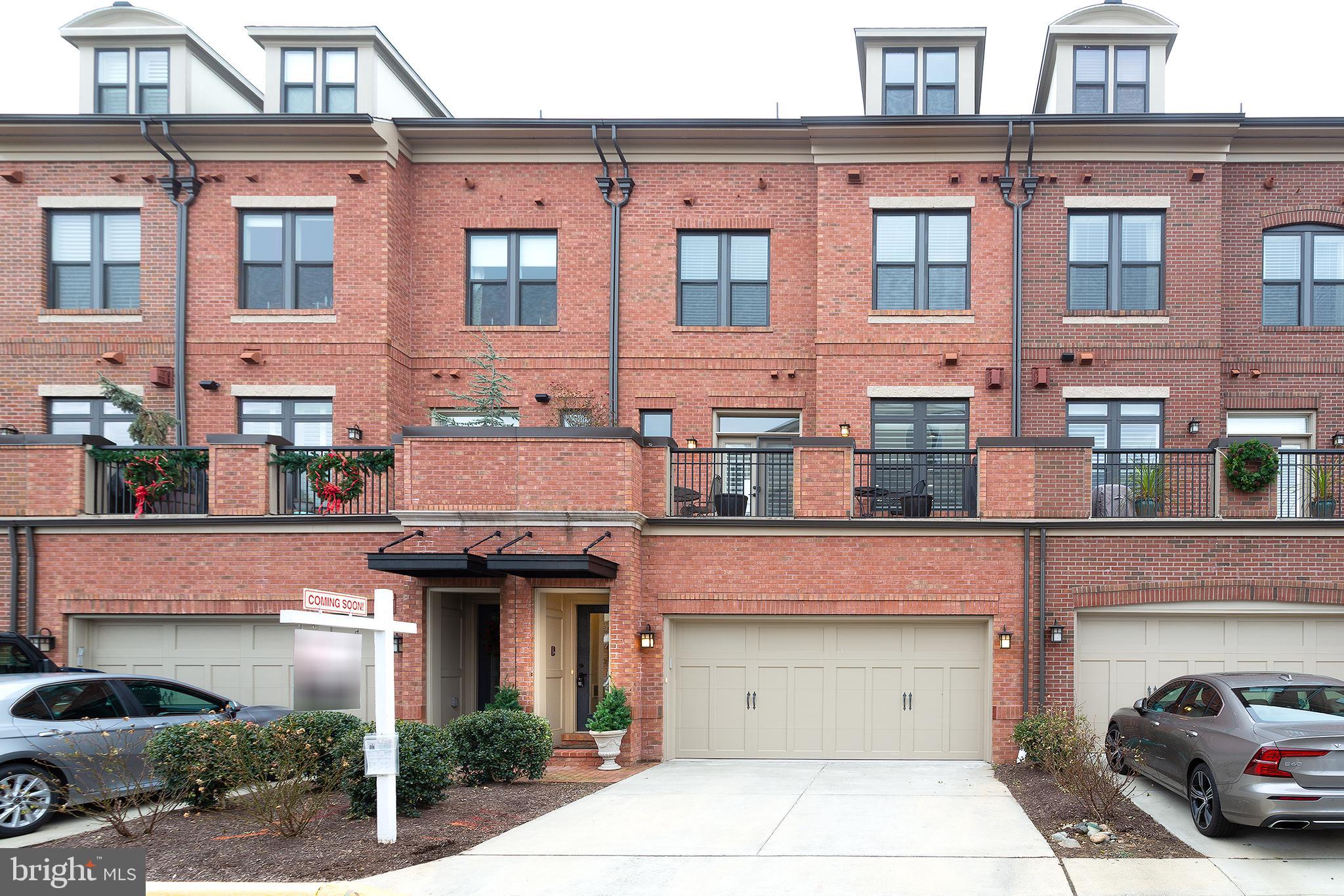 CRESCENT PLACE - Residential