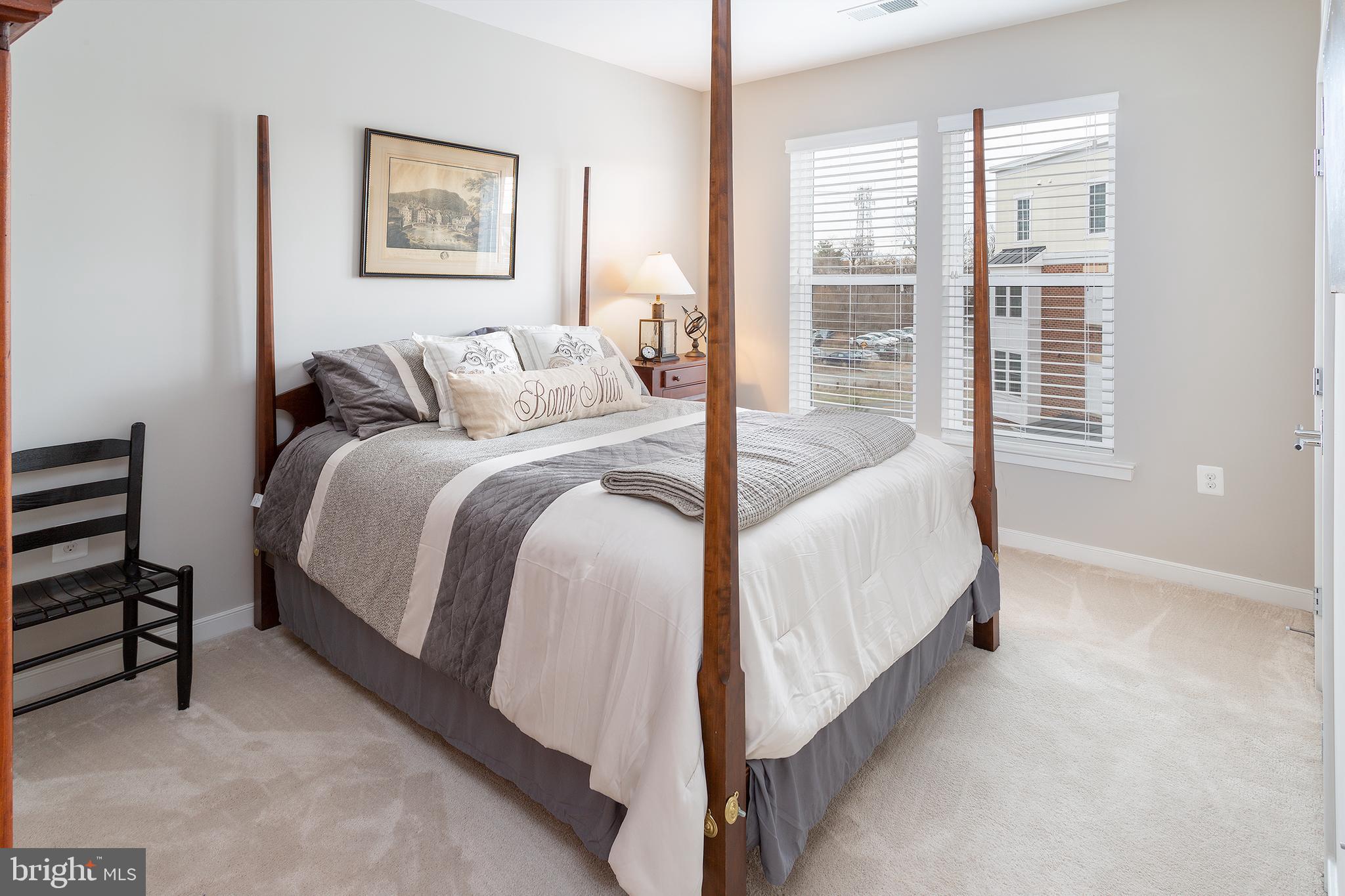 CRESCENT PLACE - Residential