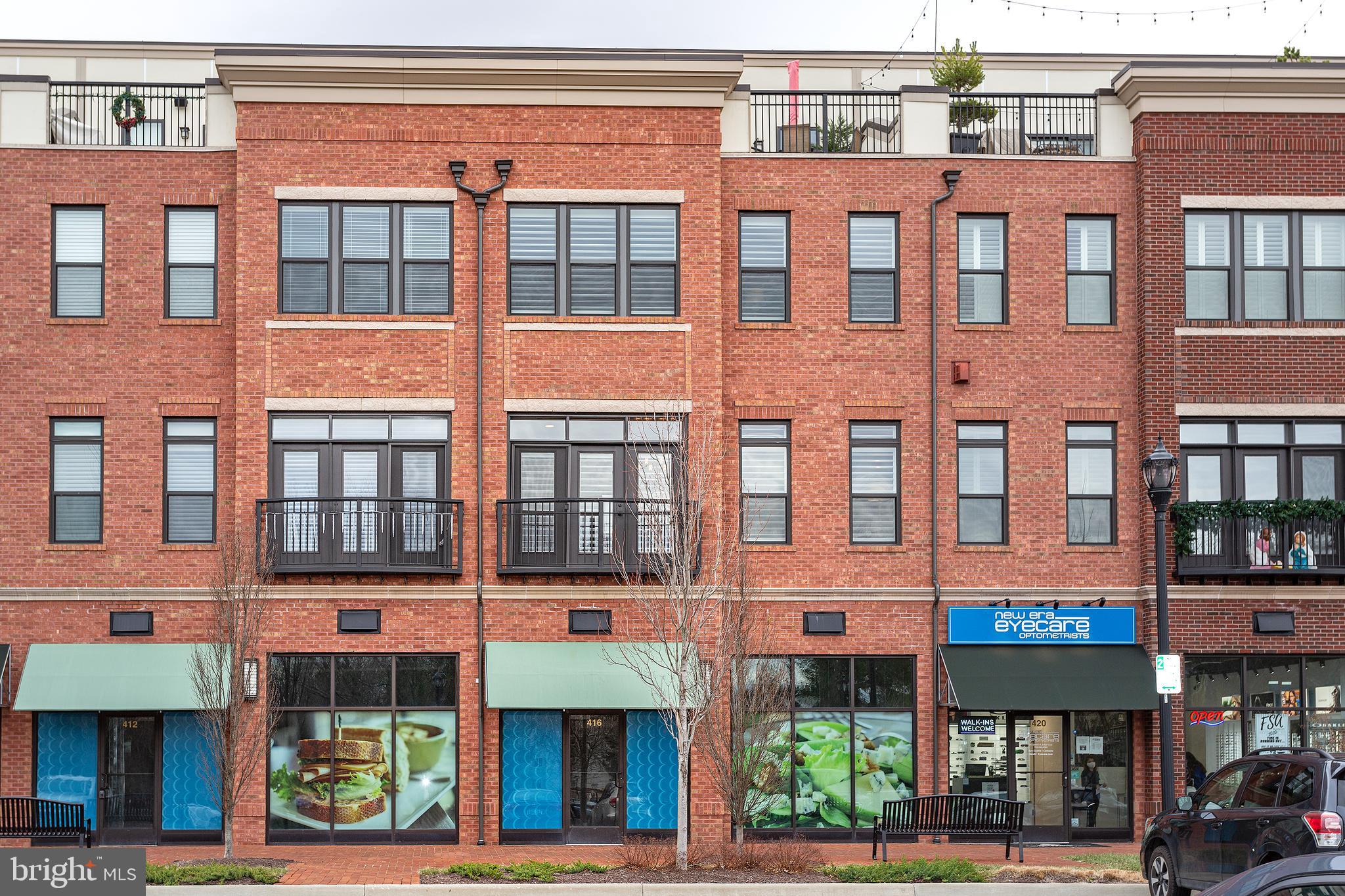 CRESCENT PLACE - Residential