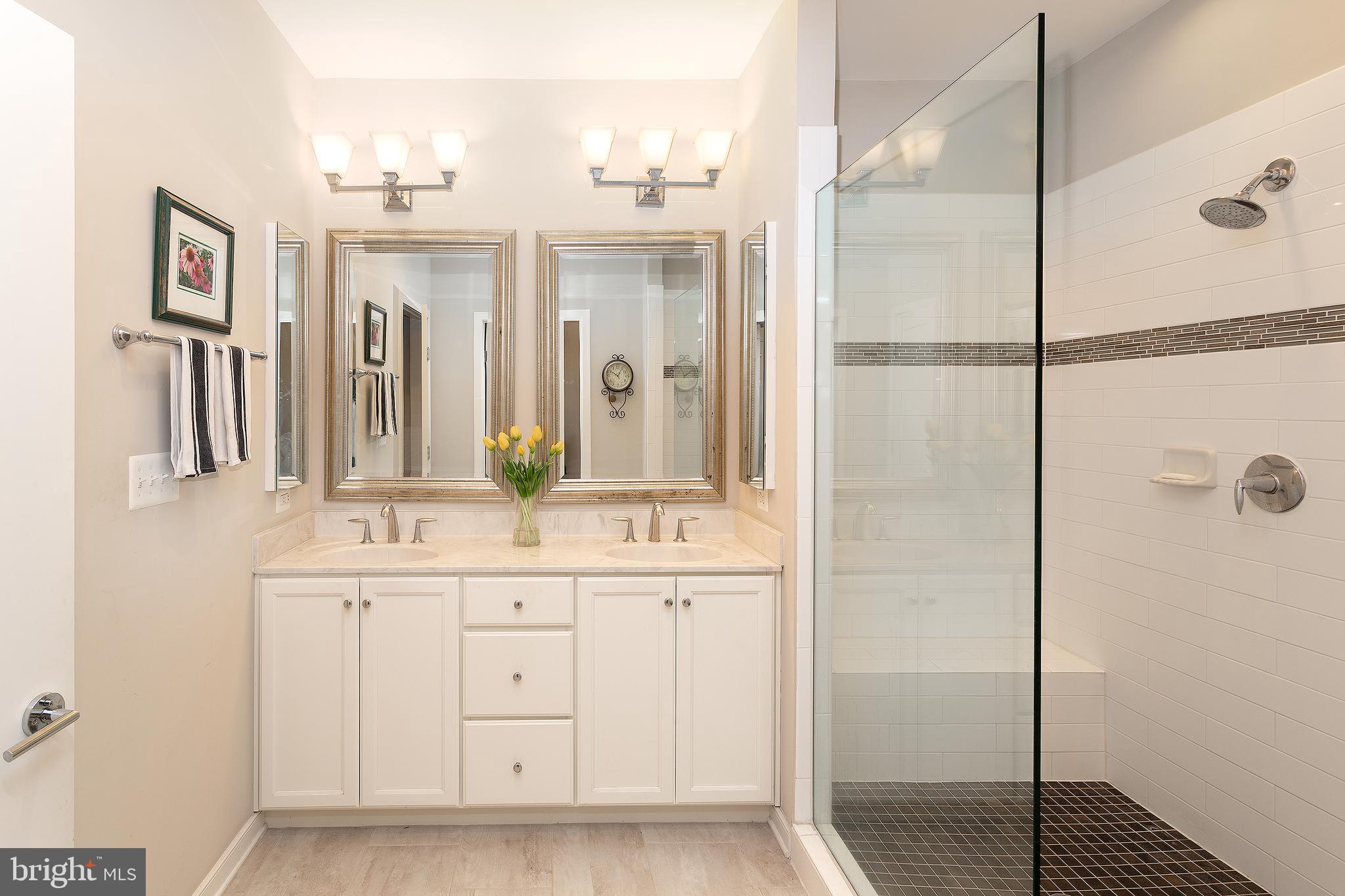 CRESCENT PLACE - Residential