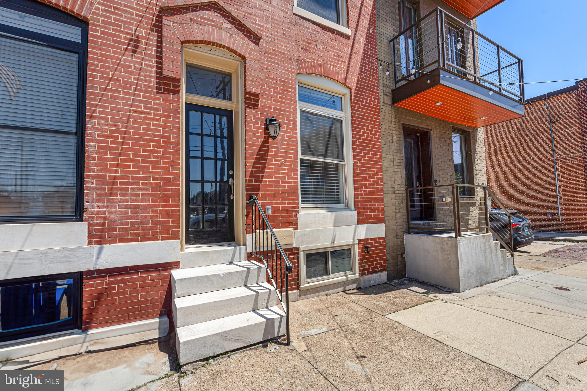 LOCUST POINT - Residential