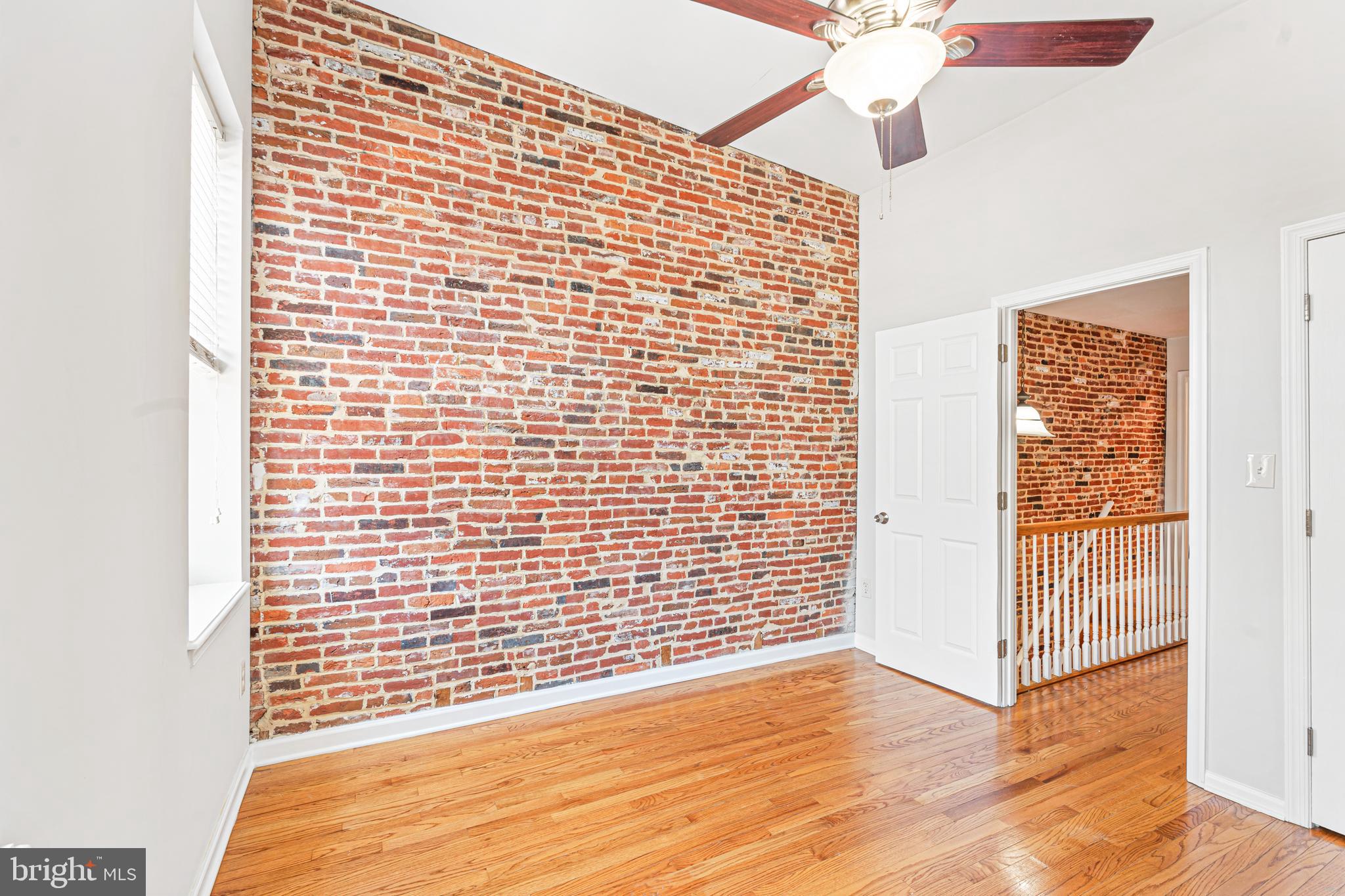 LOCUST POINT - Residential