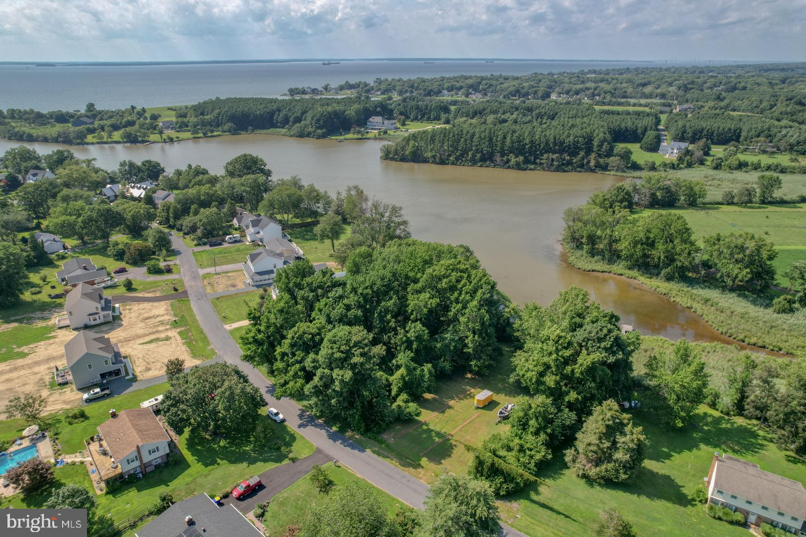 HERE IS THE CHANCE YOU HAVE BEEN WAITING FOR. WATERFRONT LOT FOR SALE WITH NO BUILDER TIE IN. NOT MANY LOTS REMAINING FOR SALE. TOWER GARDENS HAS SO MUCH TO OFFER. BOAT RAMP, PLAYGROUND ANDA RARE CHANCE TO BEING ABLE TO BUILD THAT DREAM HOUSE YOU HAVE BEEN WAITING FOR. PUBLIC SEWER ASSESSMENT IS TO BE TRANSFERRED TO BUYER.