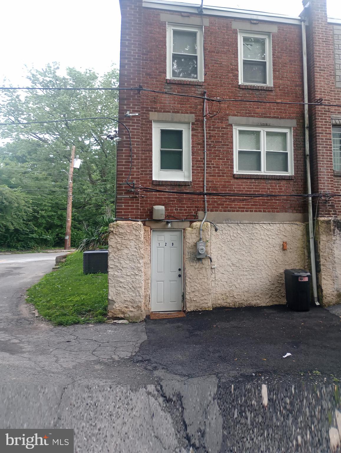 MEADOWBROOK - Residential