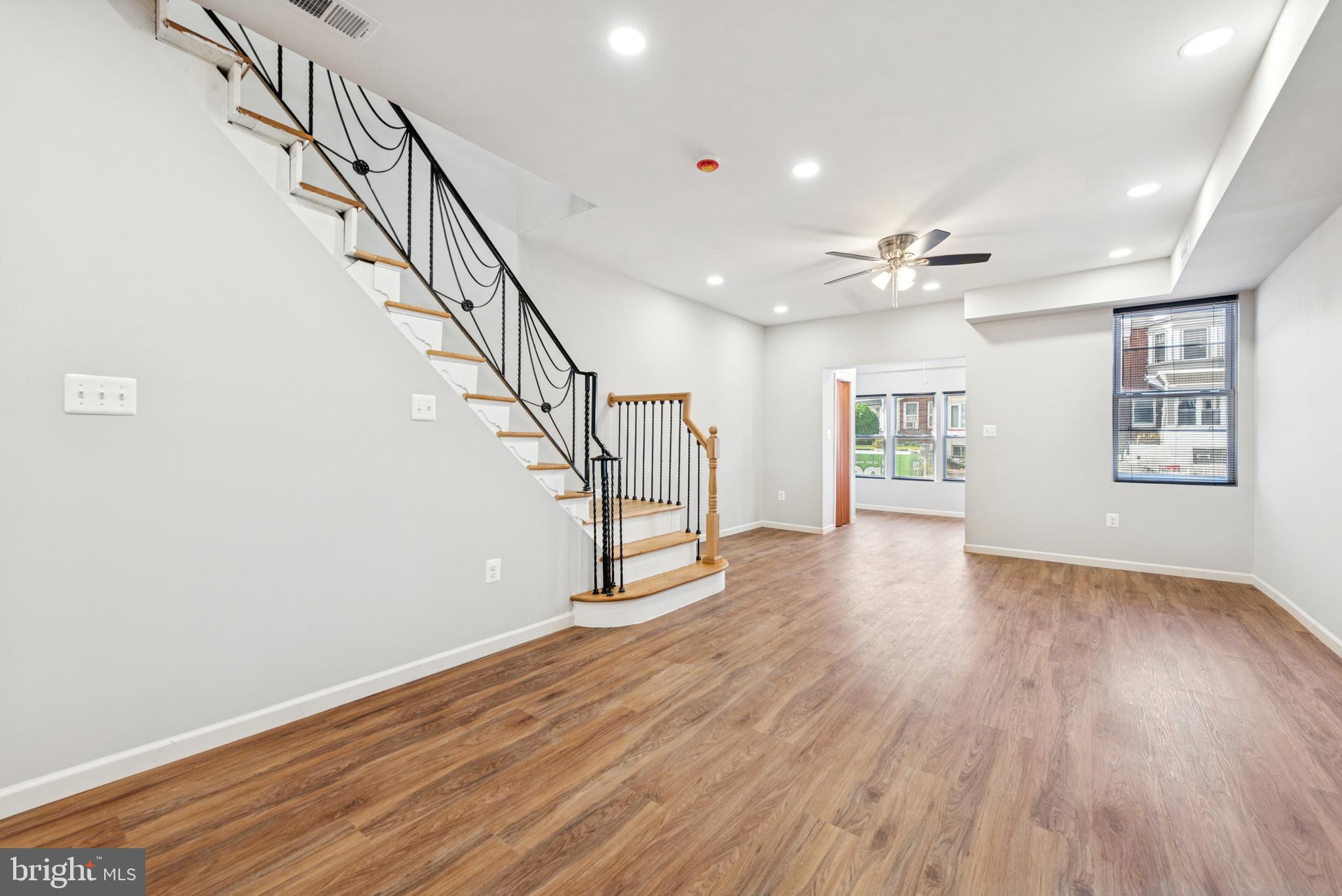 FERN ROCK - Residential