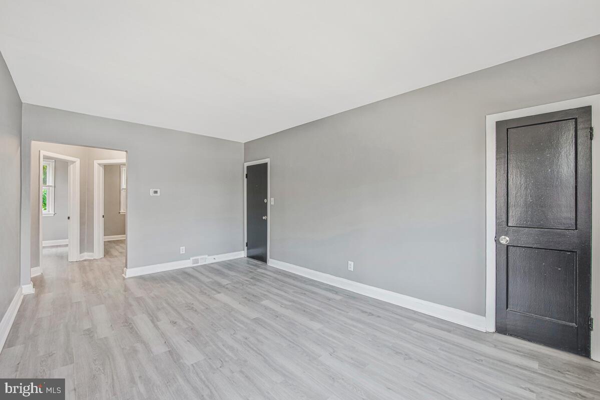 1112 GLENEAGLE ROAD