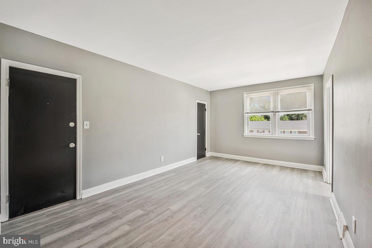 1112 GLENEAGLE ROAD