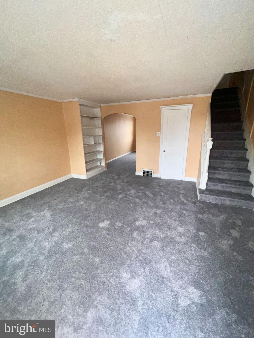 Photo of 921 Lincoln Street, CHESTER, PA 19013 (MLS # PADE2102894)