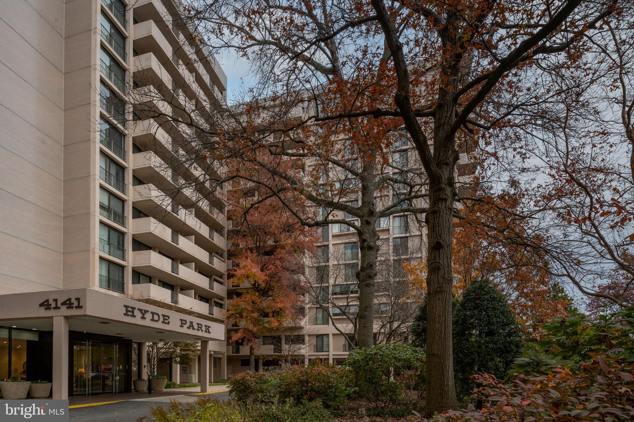 HYDE PARK - Residential