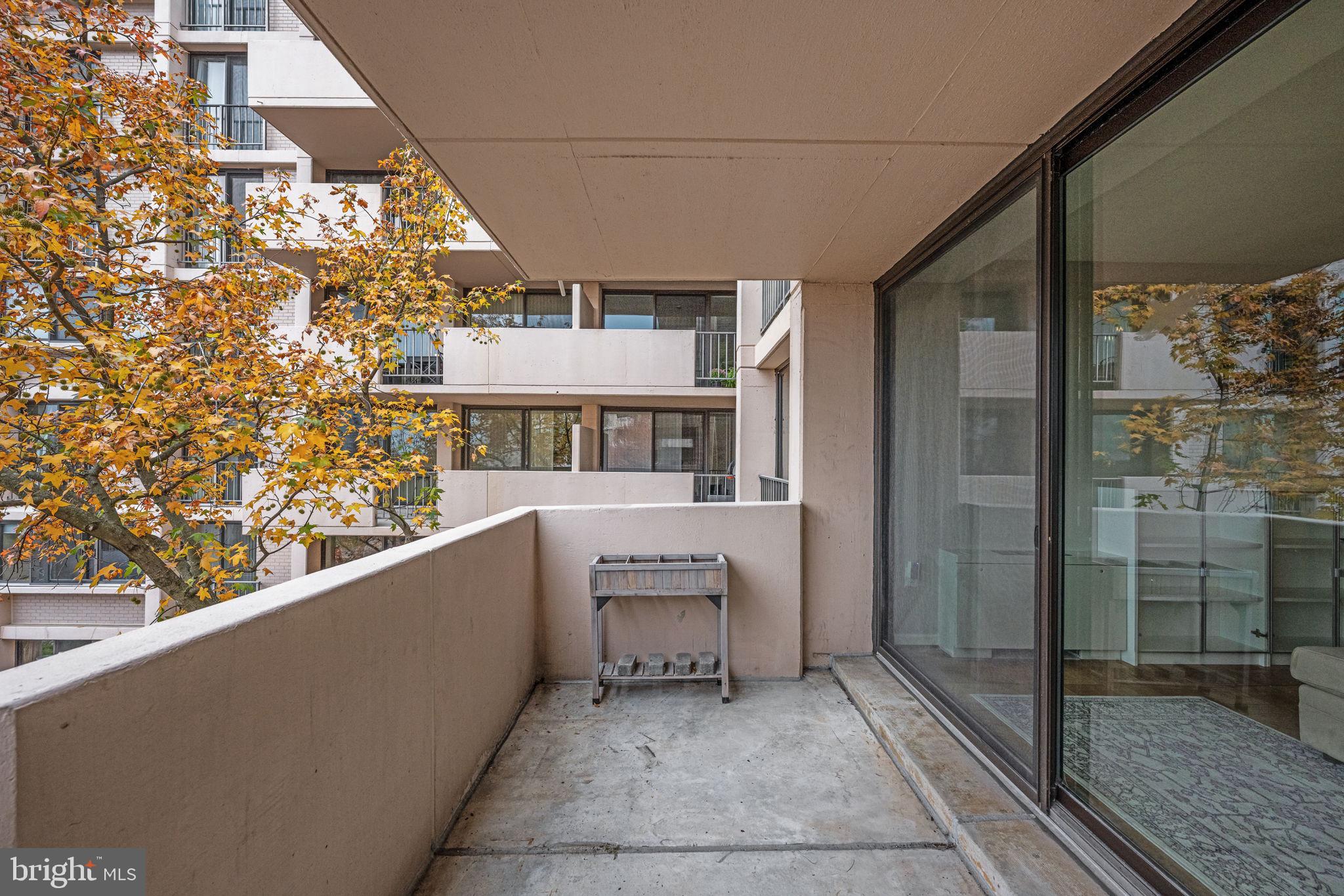 HYDE PARK - Residential