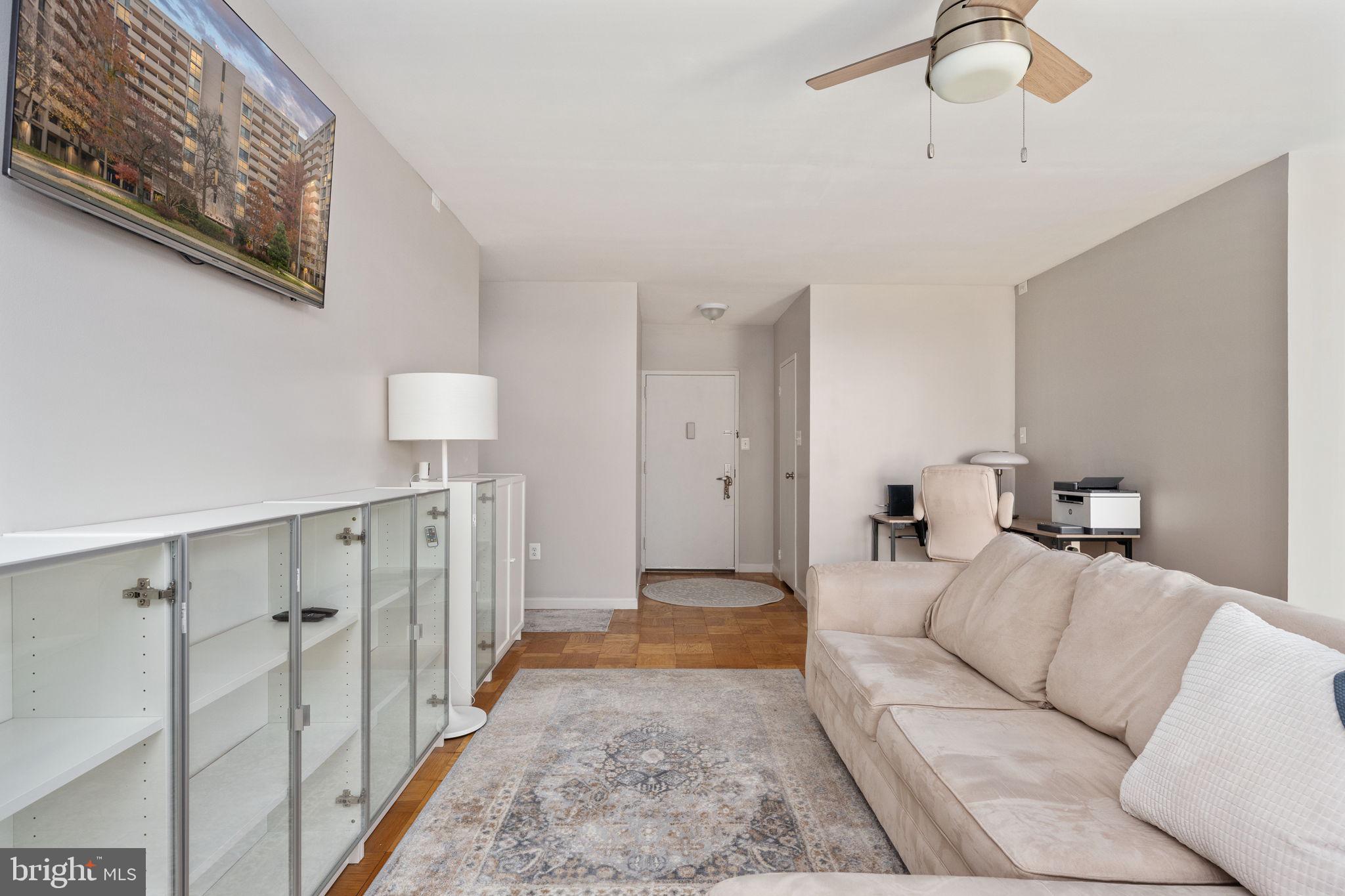 HYDE PARK - Residential