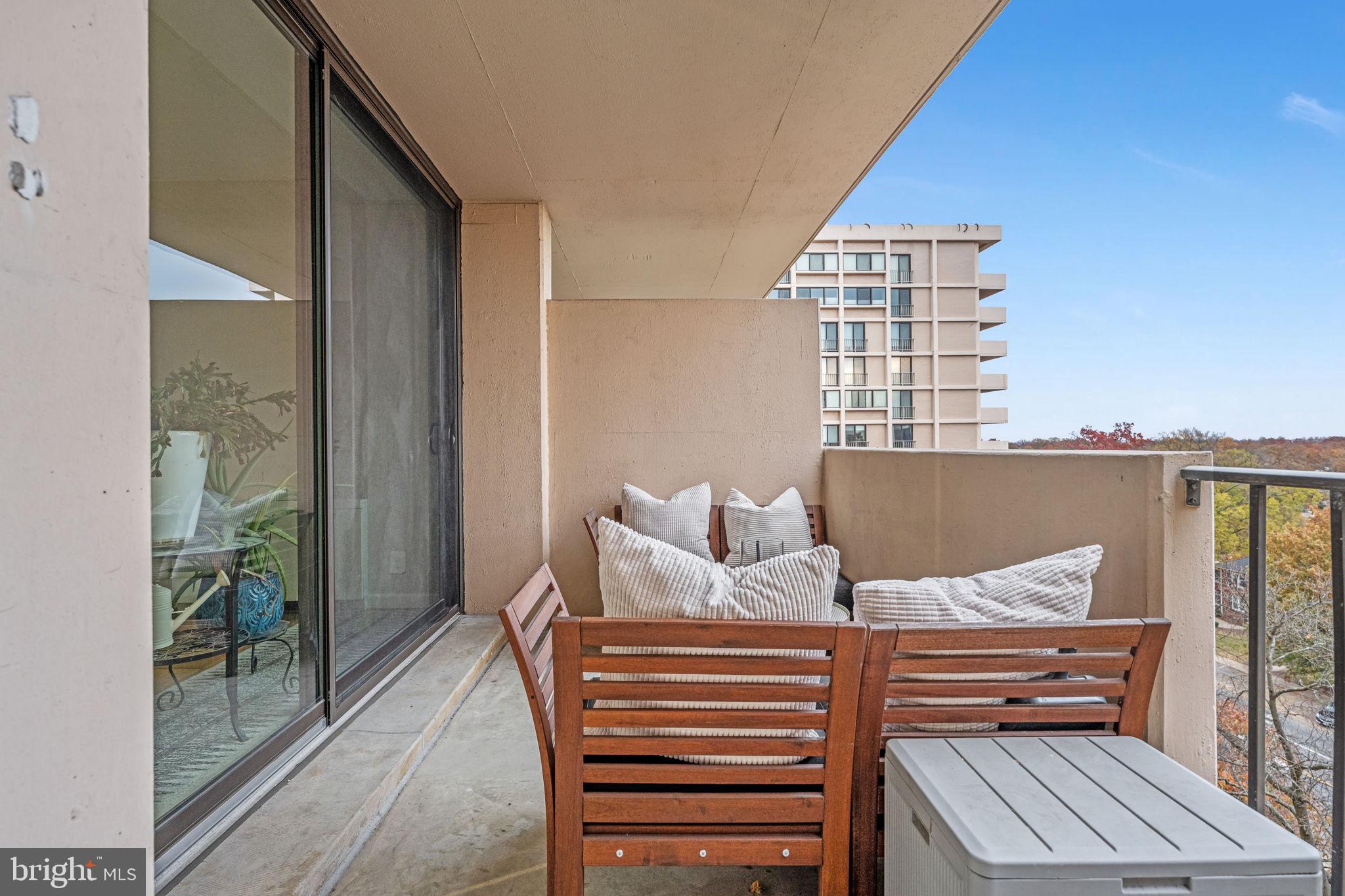 HYDE PARK - Residential