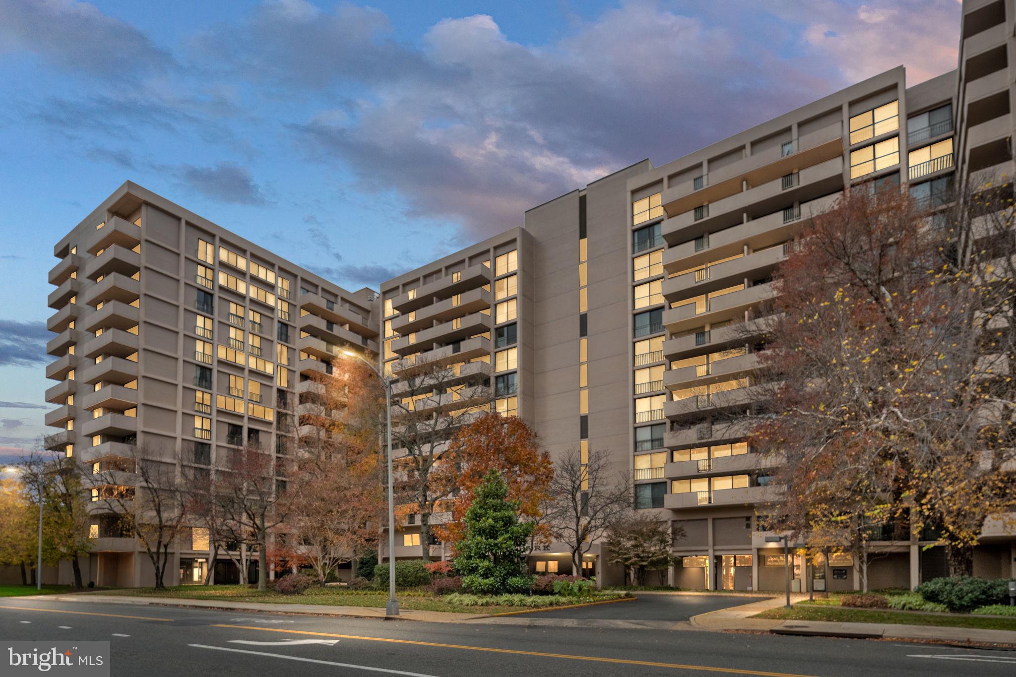 HYDE PARK - Residential