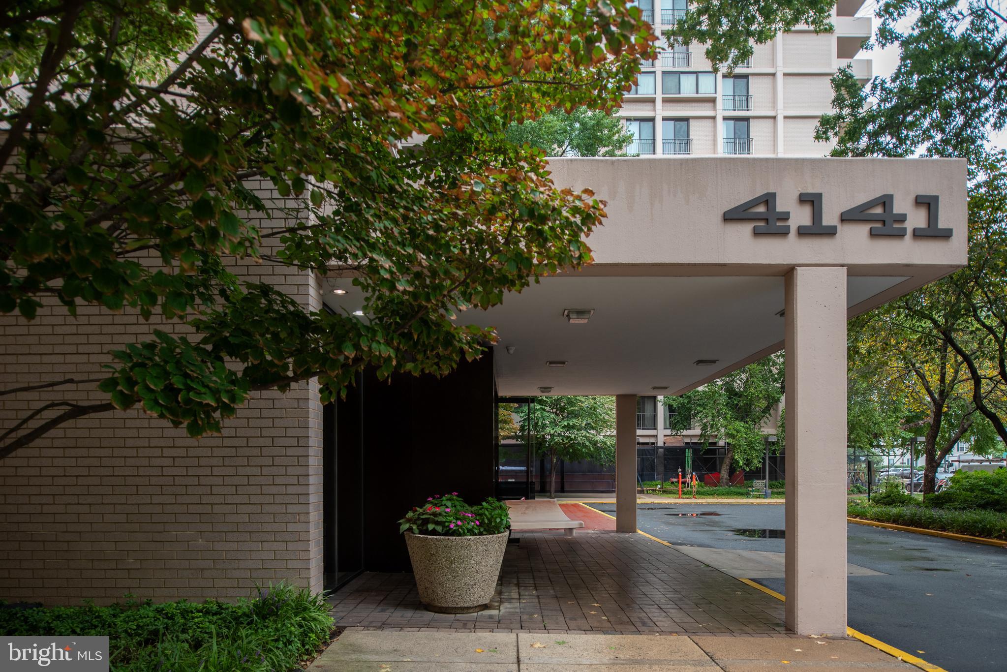 4141 N HENDERSON ROAD 702