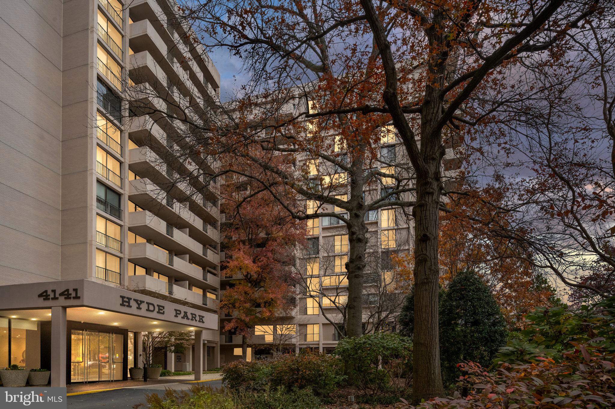 HYDE PARK - Residential