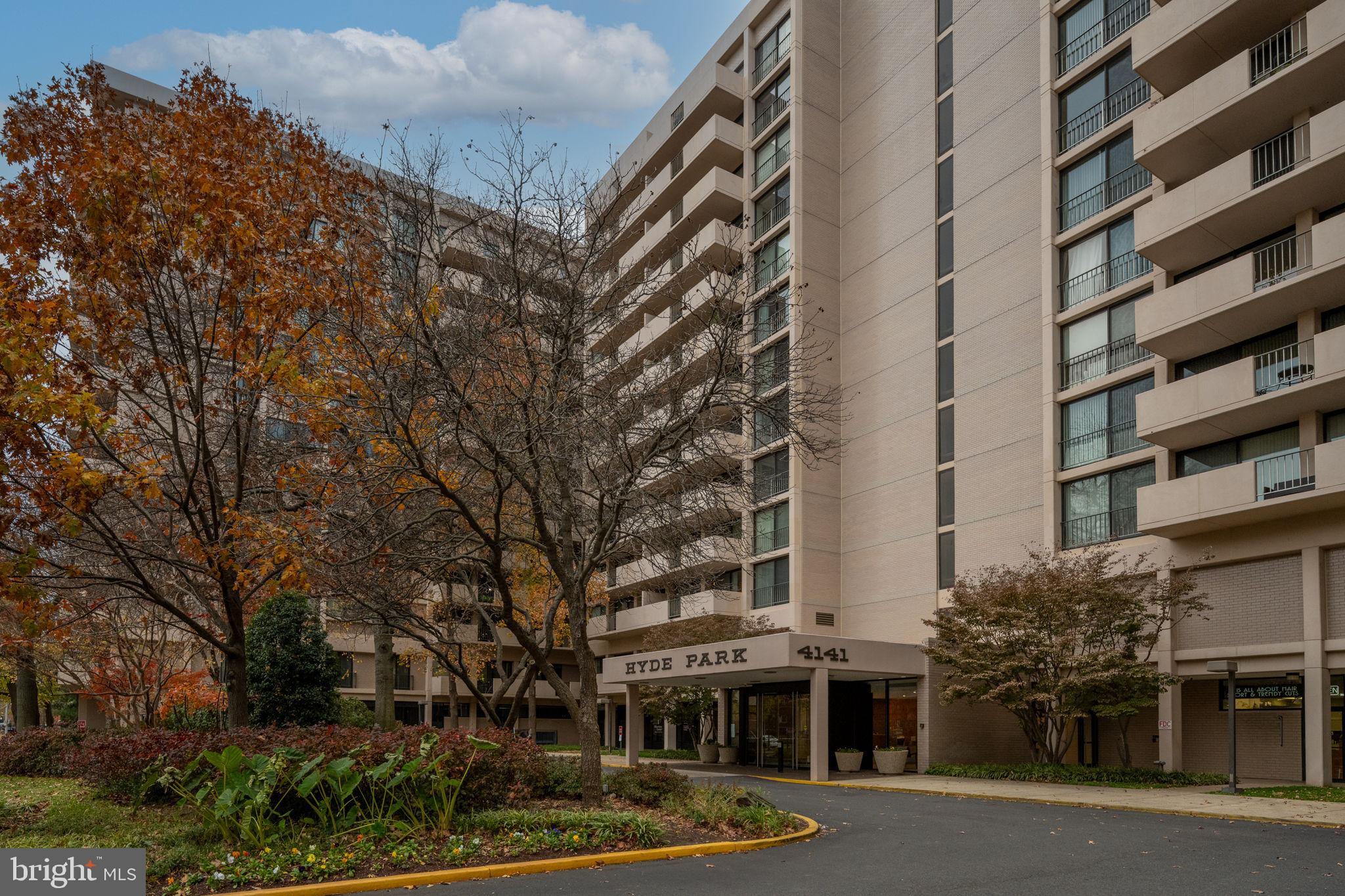 HYDE PARK - Residential