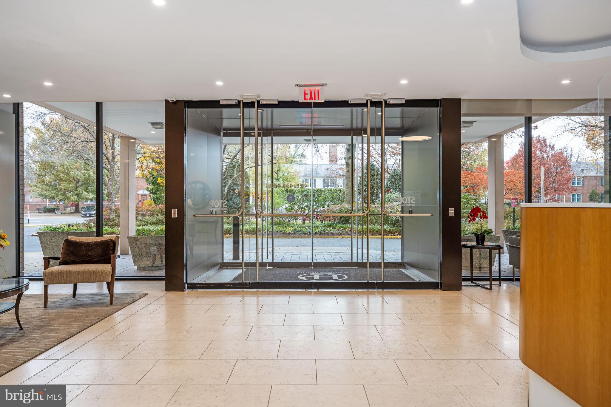 HYDE PARK - Residential