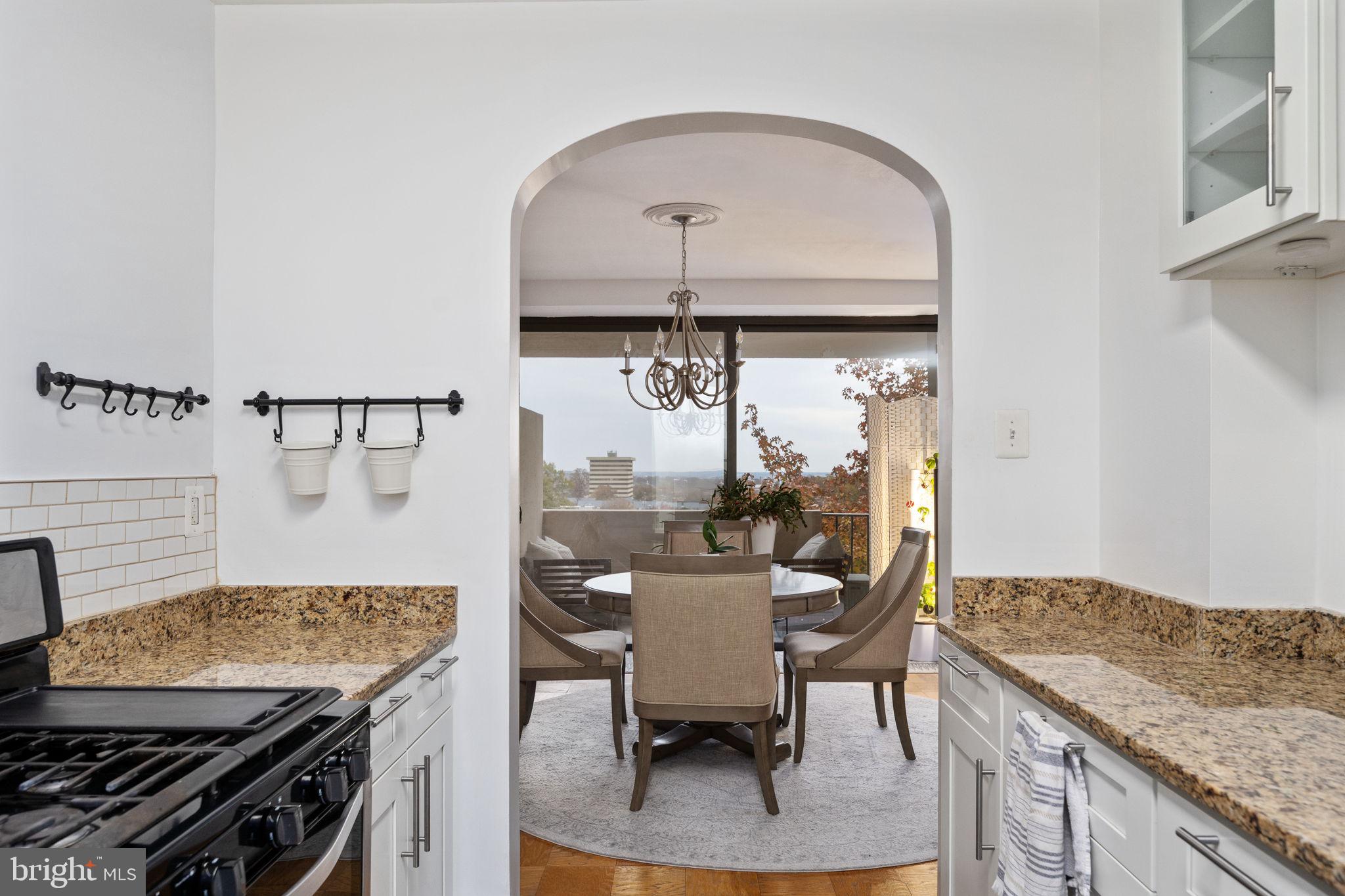 HYDE PARK - Residential