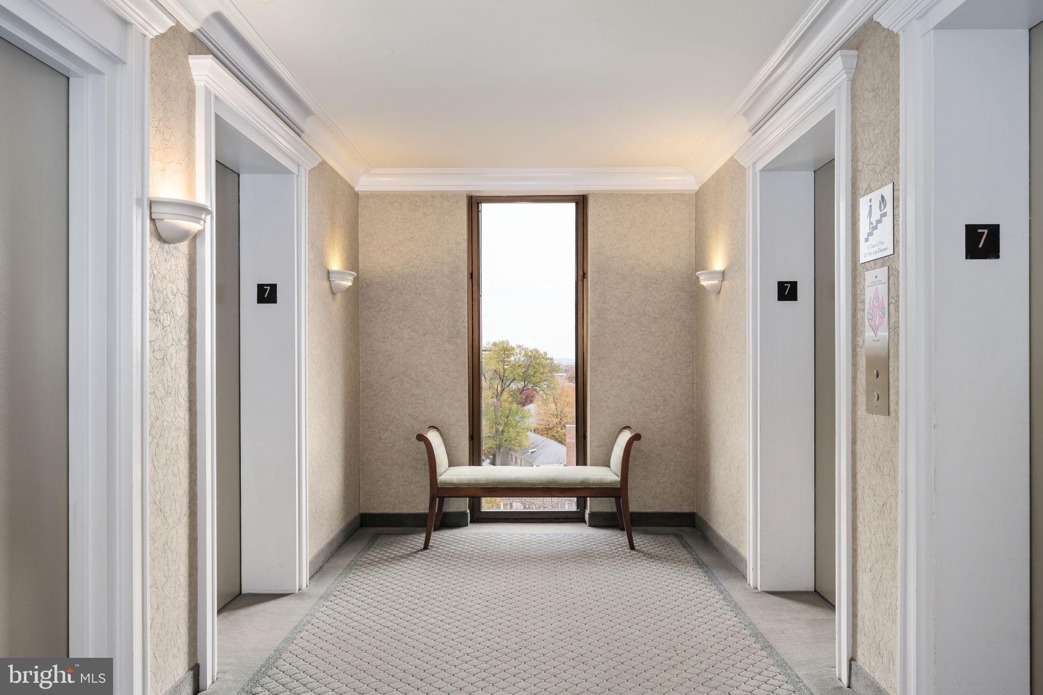 HYDE PARK - Residential