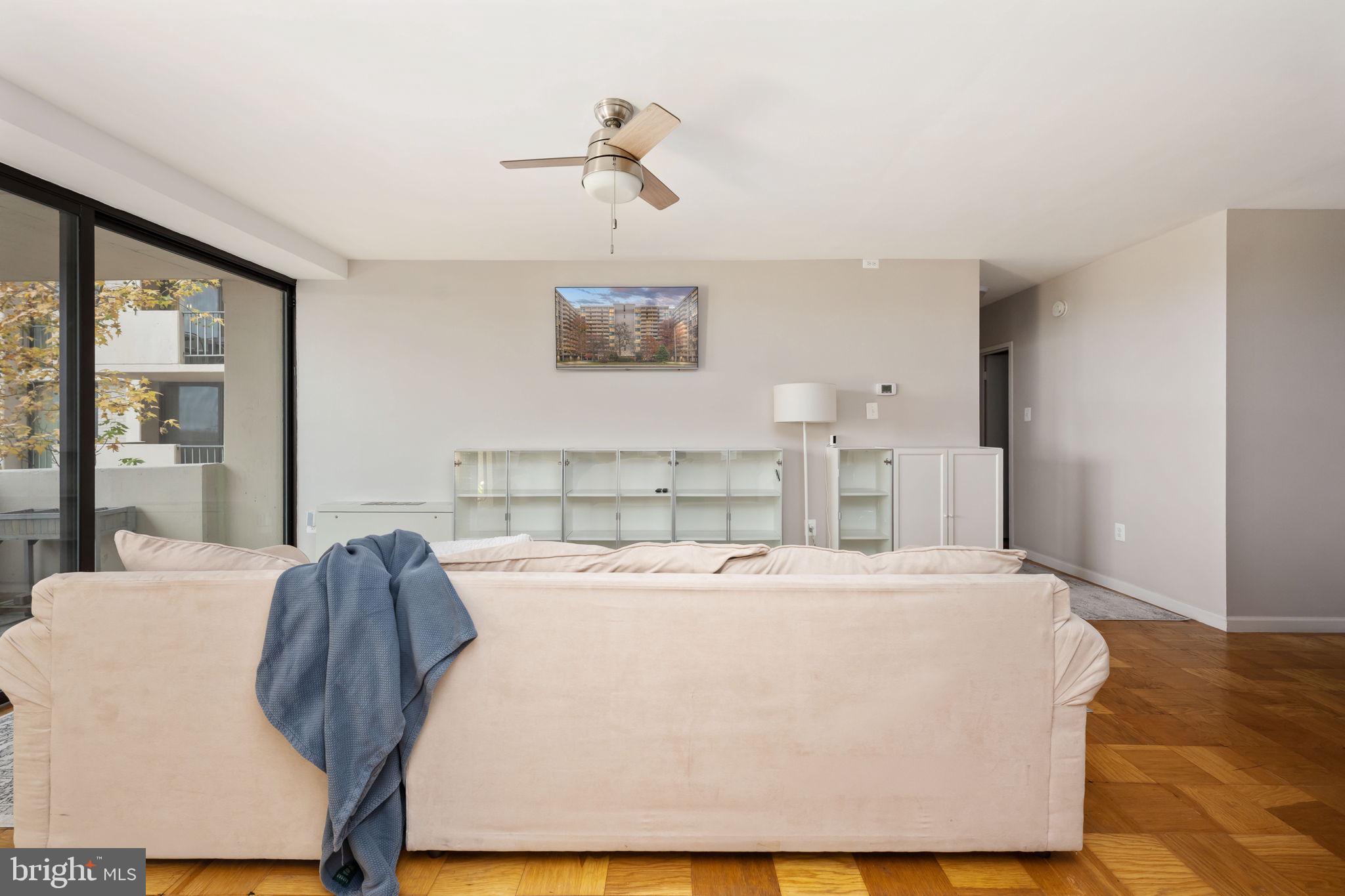 HYDE PARK - Residential