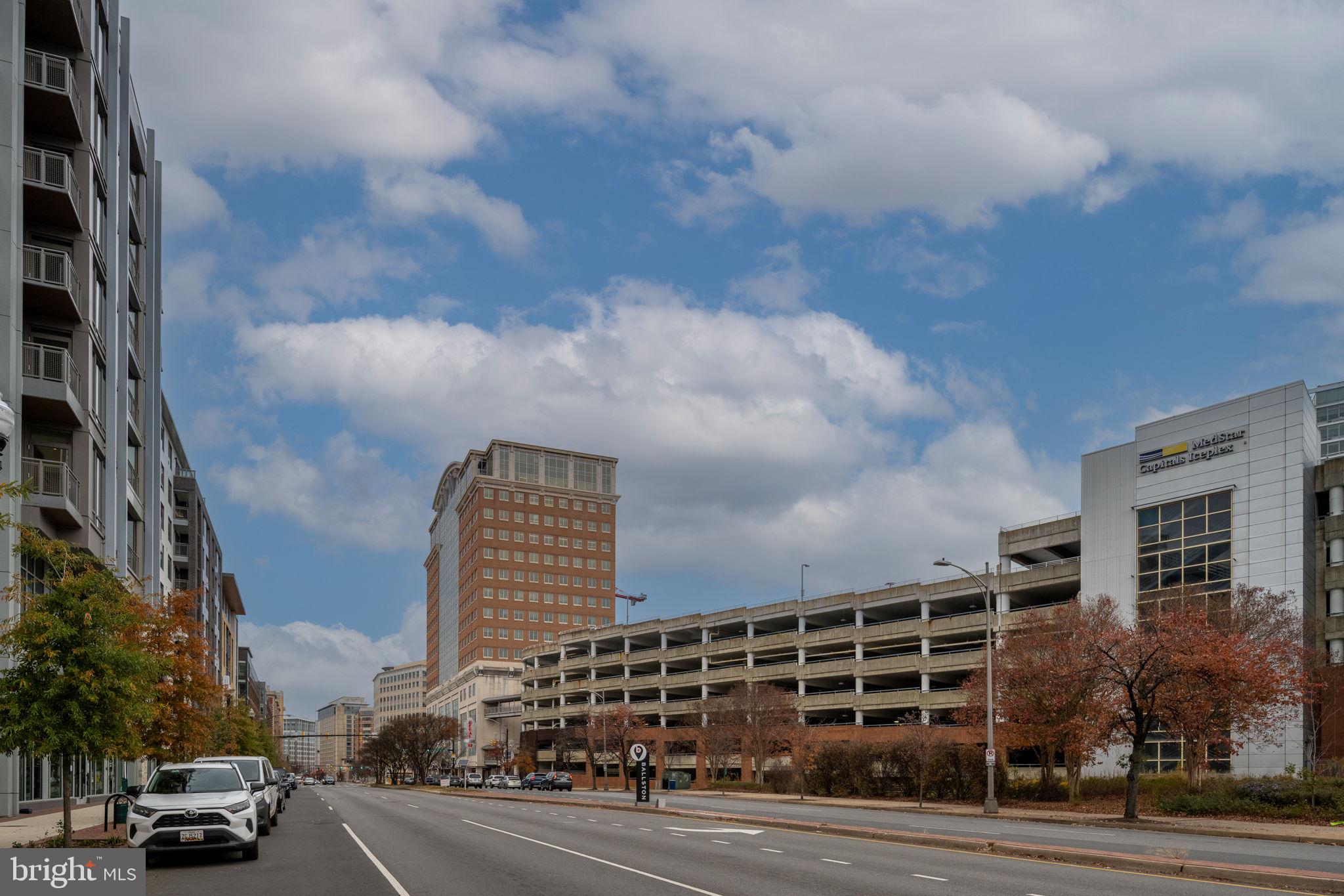 HYDE PARK - Residential