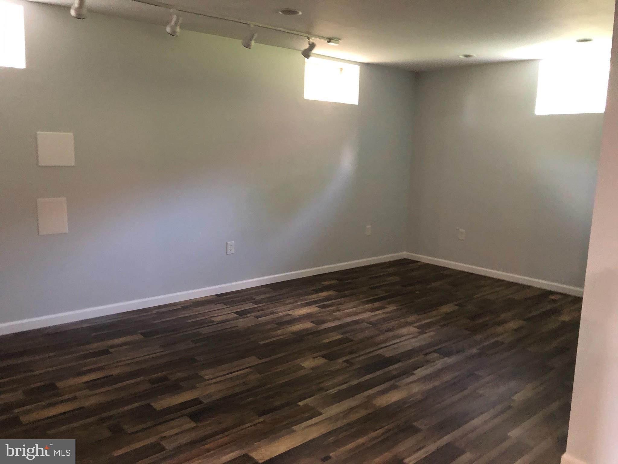 HAMILTON TERRACE - Residential Lease