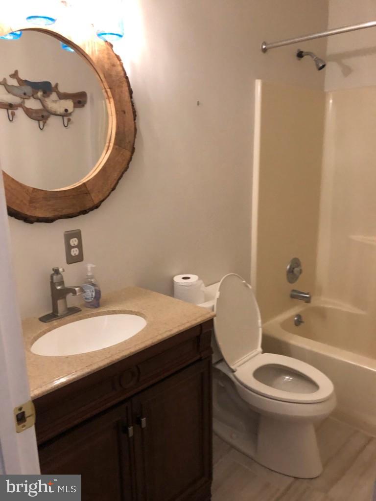 HAMILTON TERRACE - Residential Lease