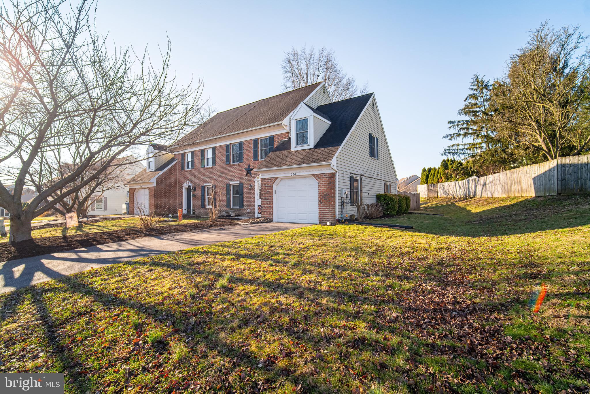 SUMMIT HILLS - Residential