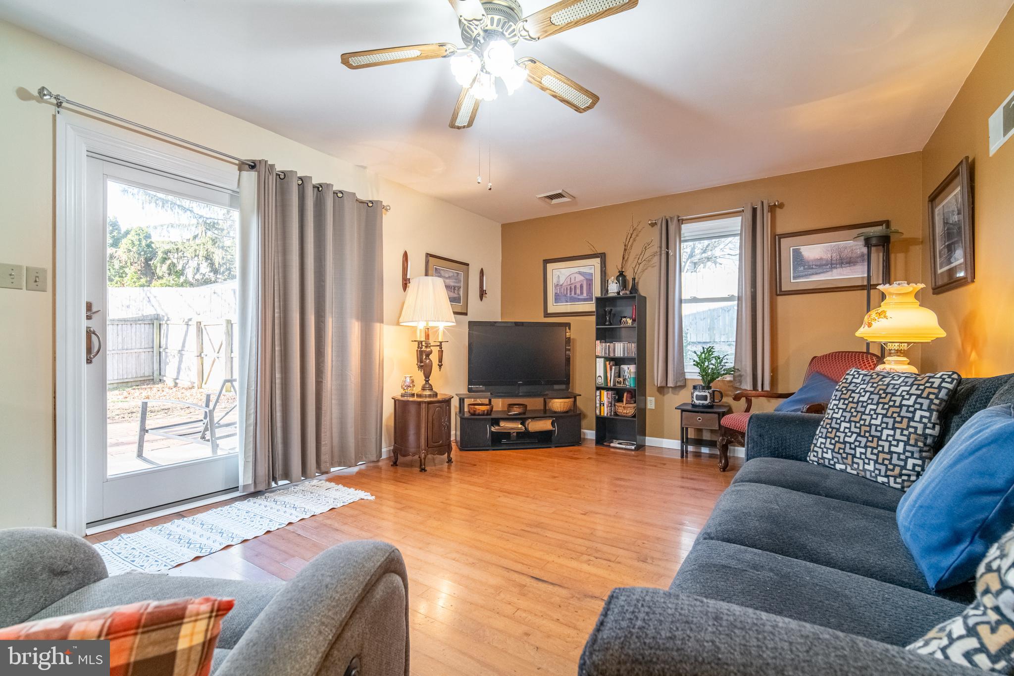 SUMMIT HILLS - Residential