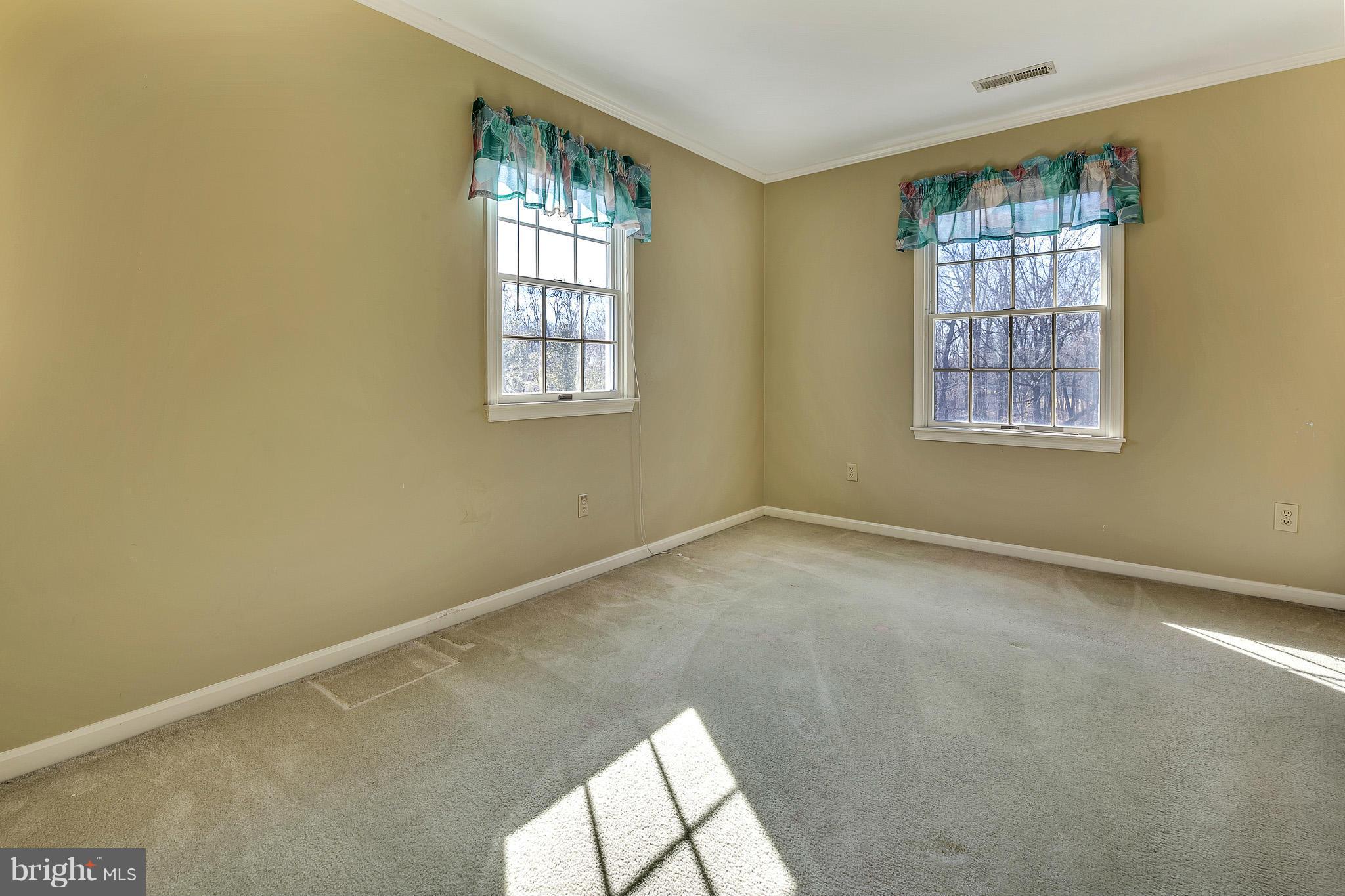 HUNTERS CROSSING - Residential