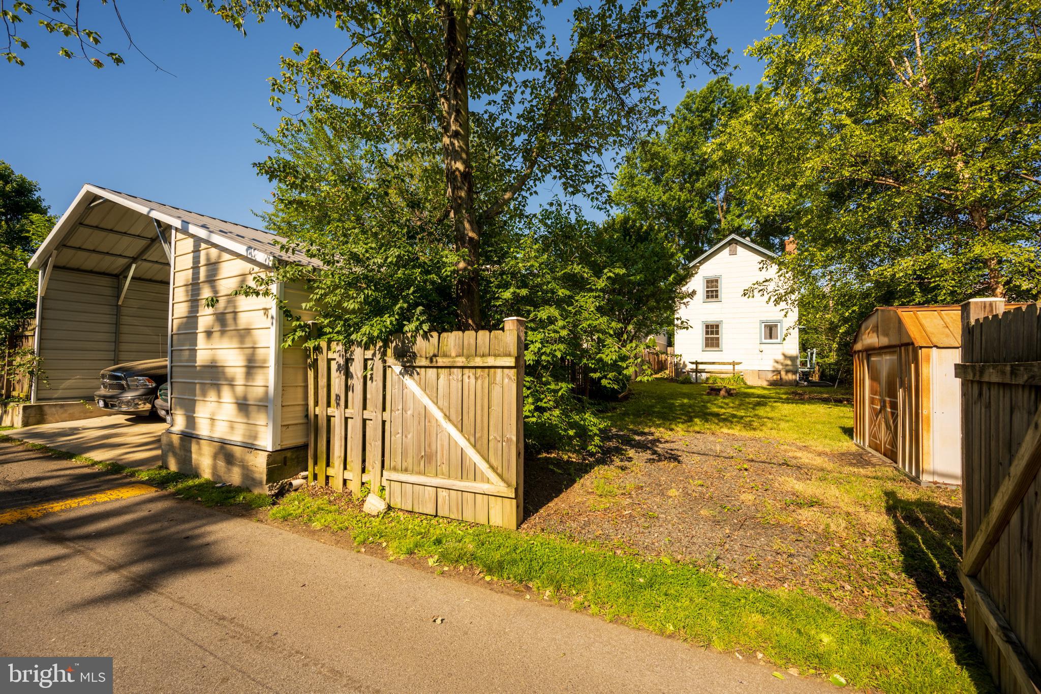 LYON PARK - Residential