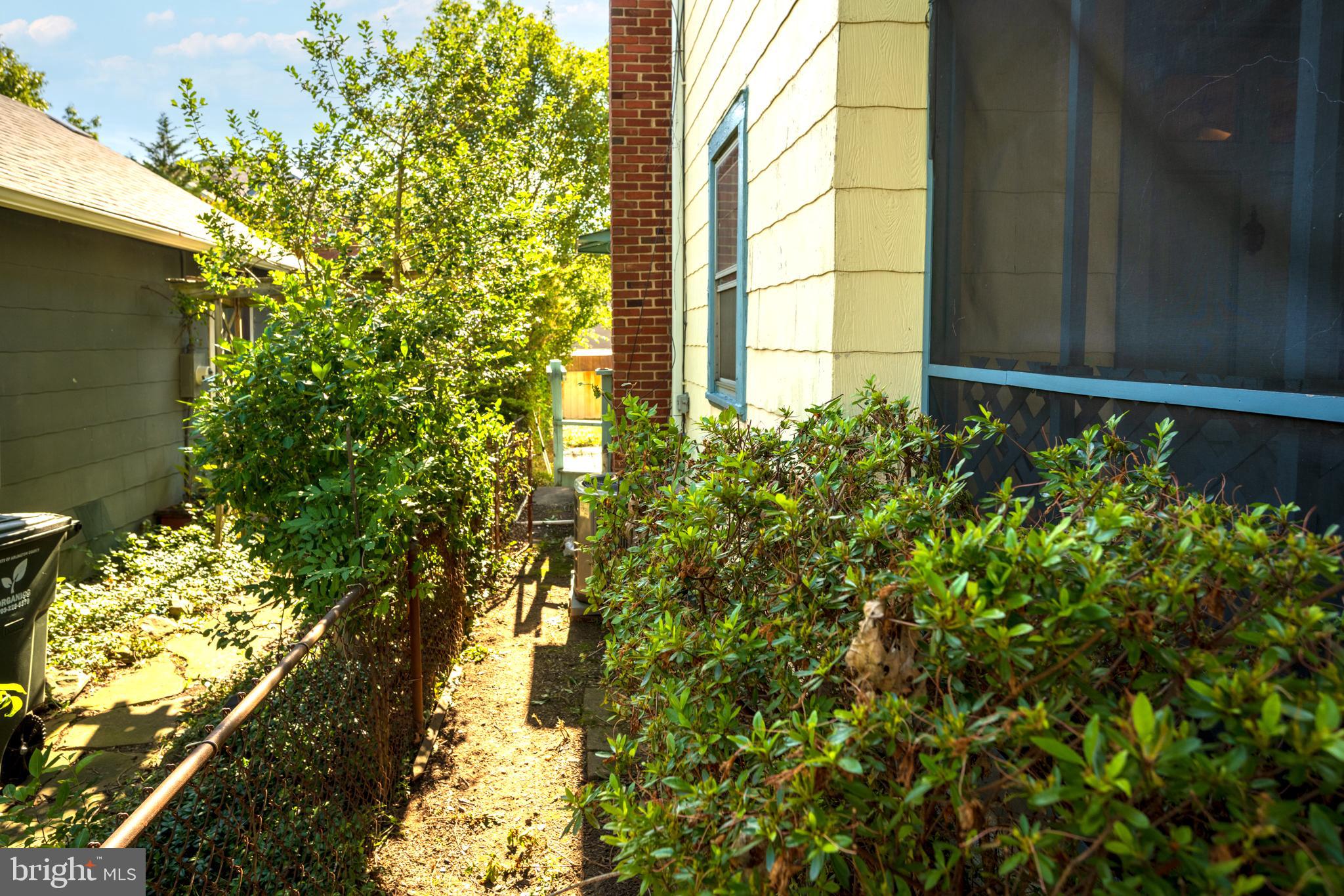 LYON PARK - Residential