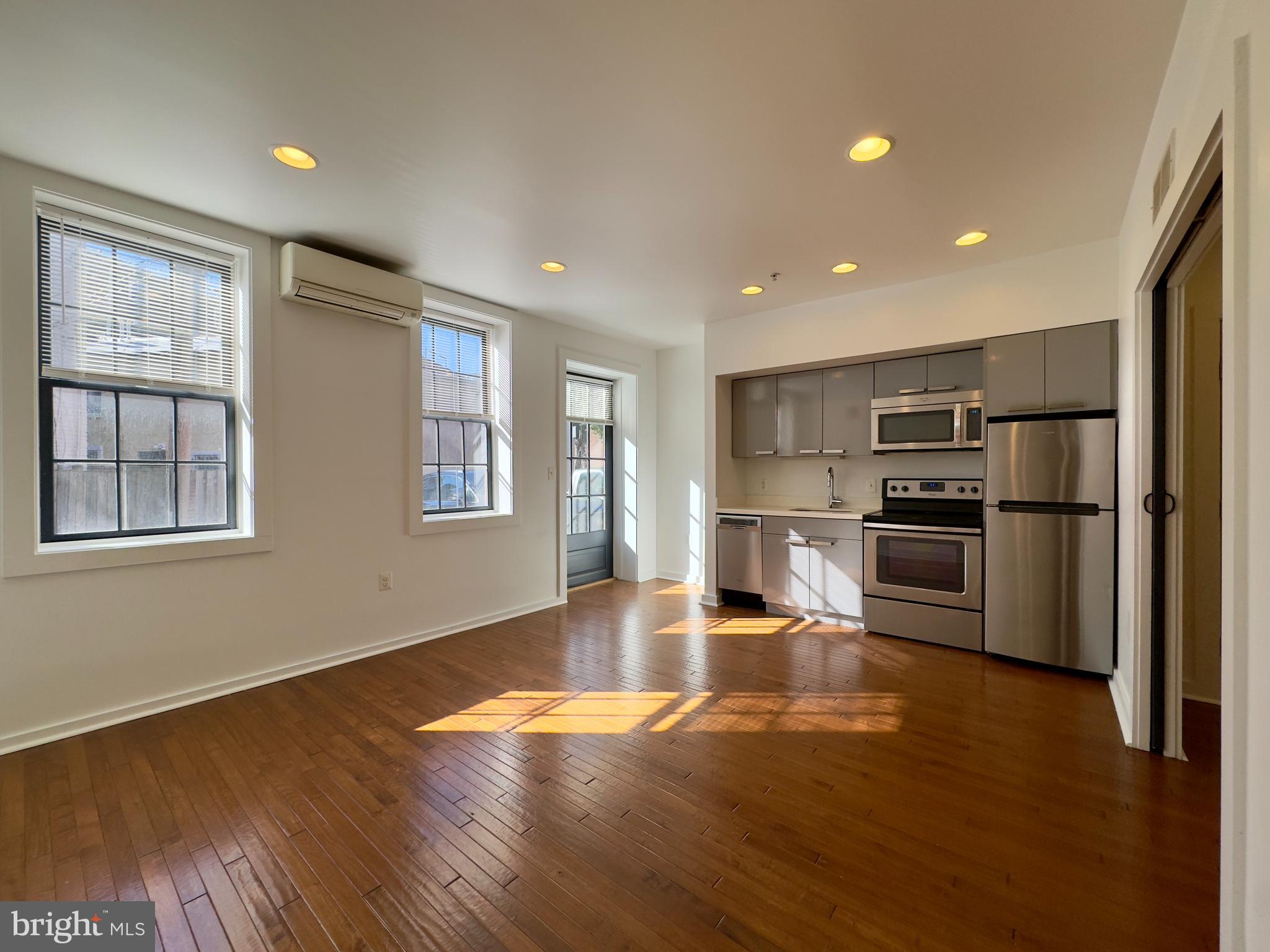 RIDGELY'S DELIGHT - Residential Lease