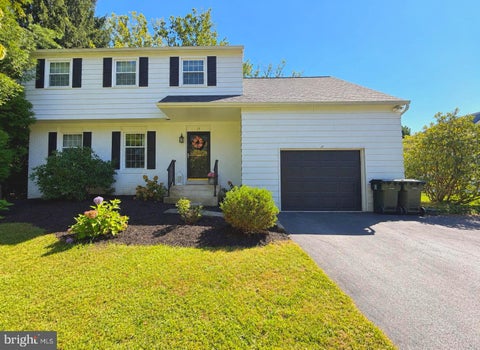 Photo of 15 Marshall Circle, DOWNINGTOWN, PA 19335 (MLS # PACT2135360)