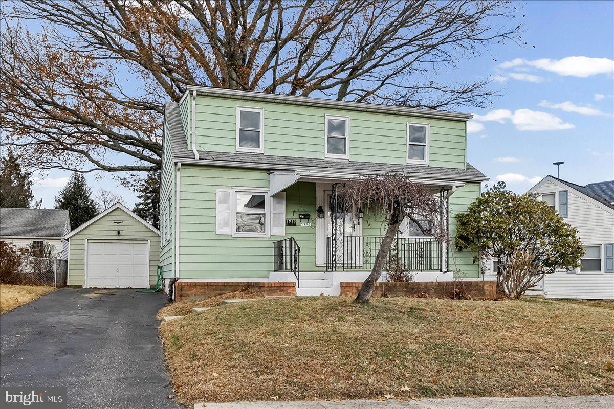 VILLAGE GREEN - Residential