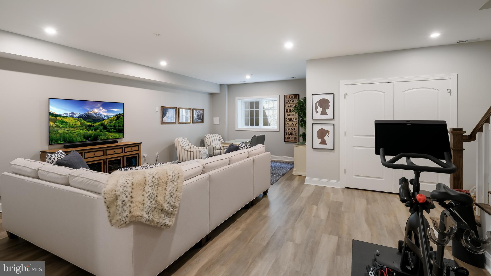 DOYLESTOWN BORO - Residential