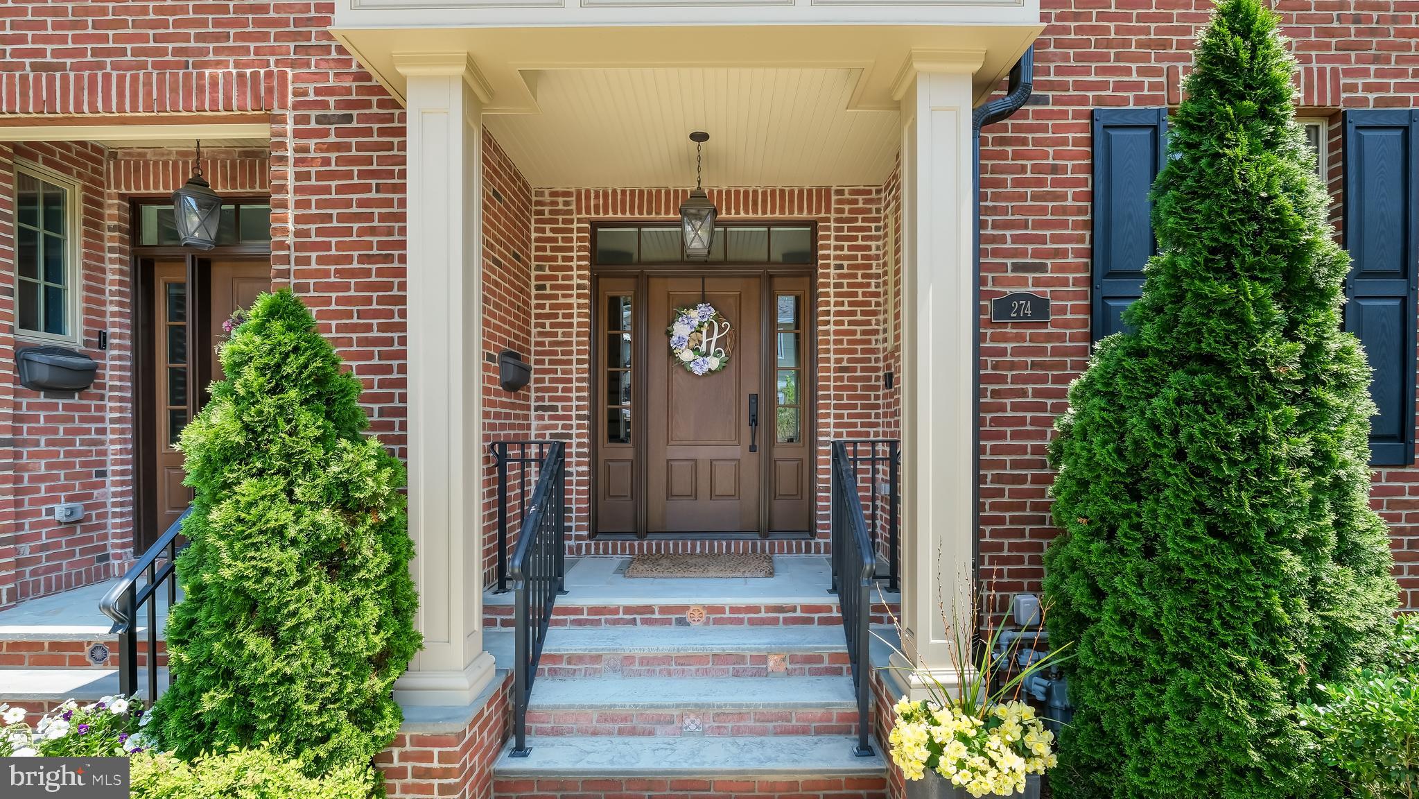 274 W ASHLAND STREET