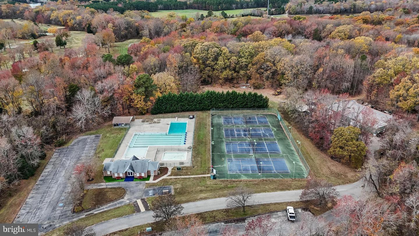 BRETON BAY ESTATES - Residential