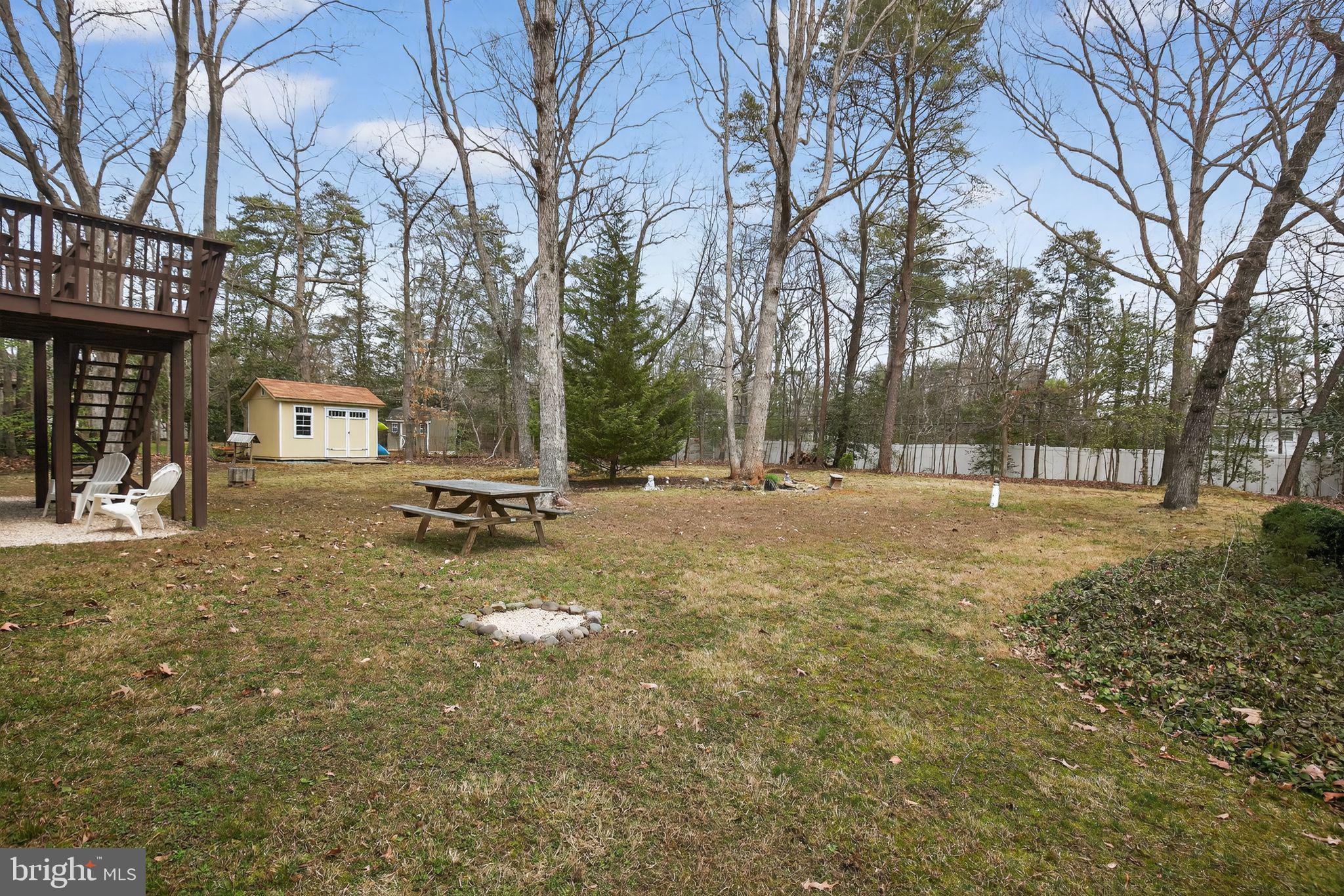 BRETON BAY ESTATES - Residential