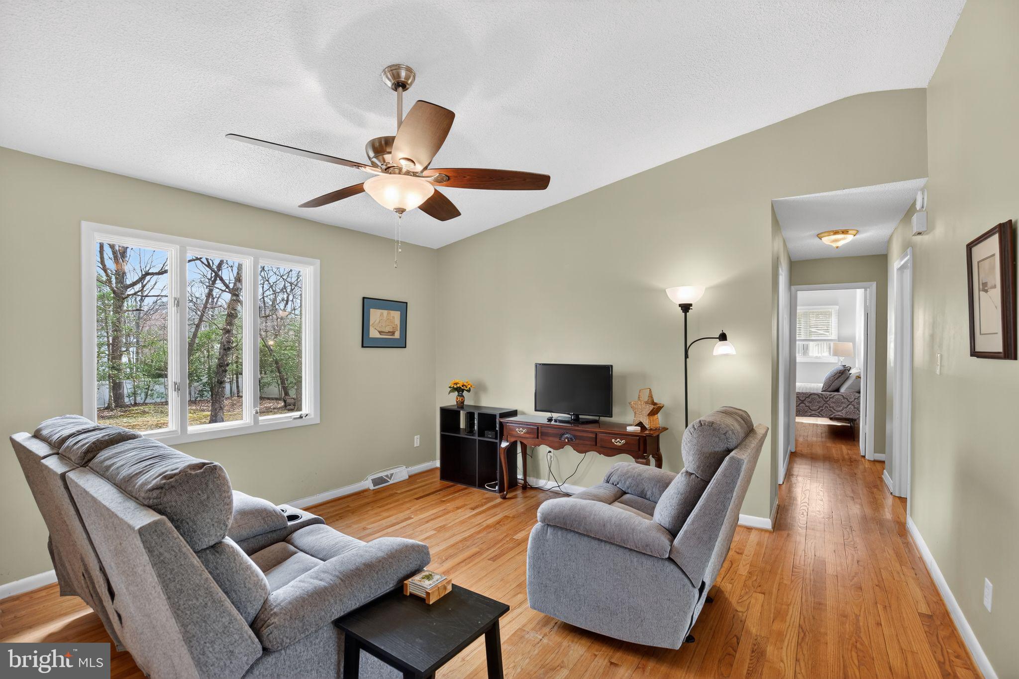 BRETON BAY ESTATES - Residential