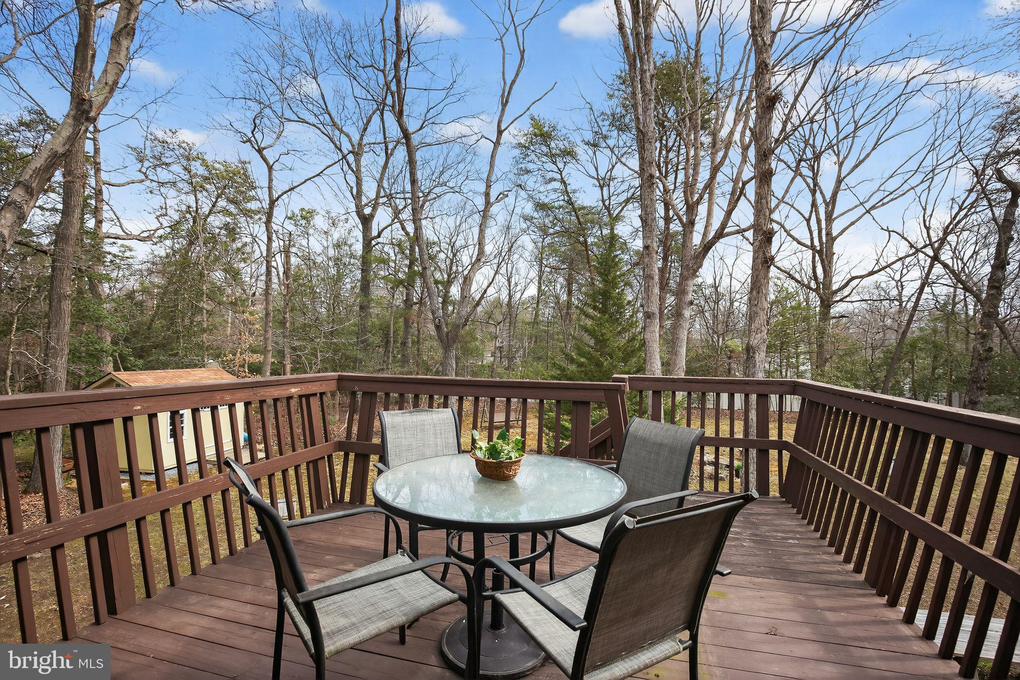 BRETON BAY ESTATES - Residential