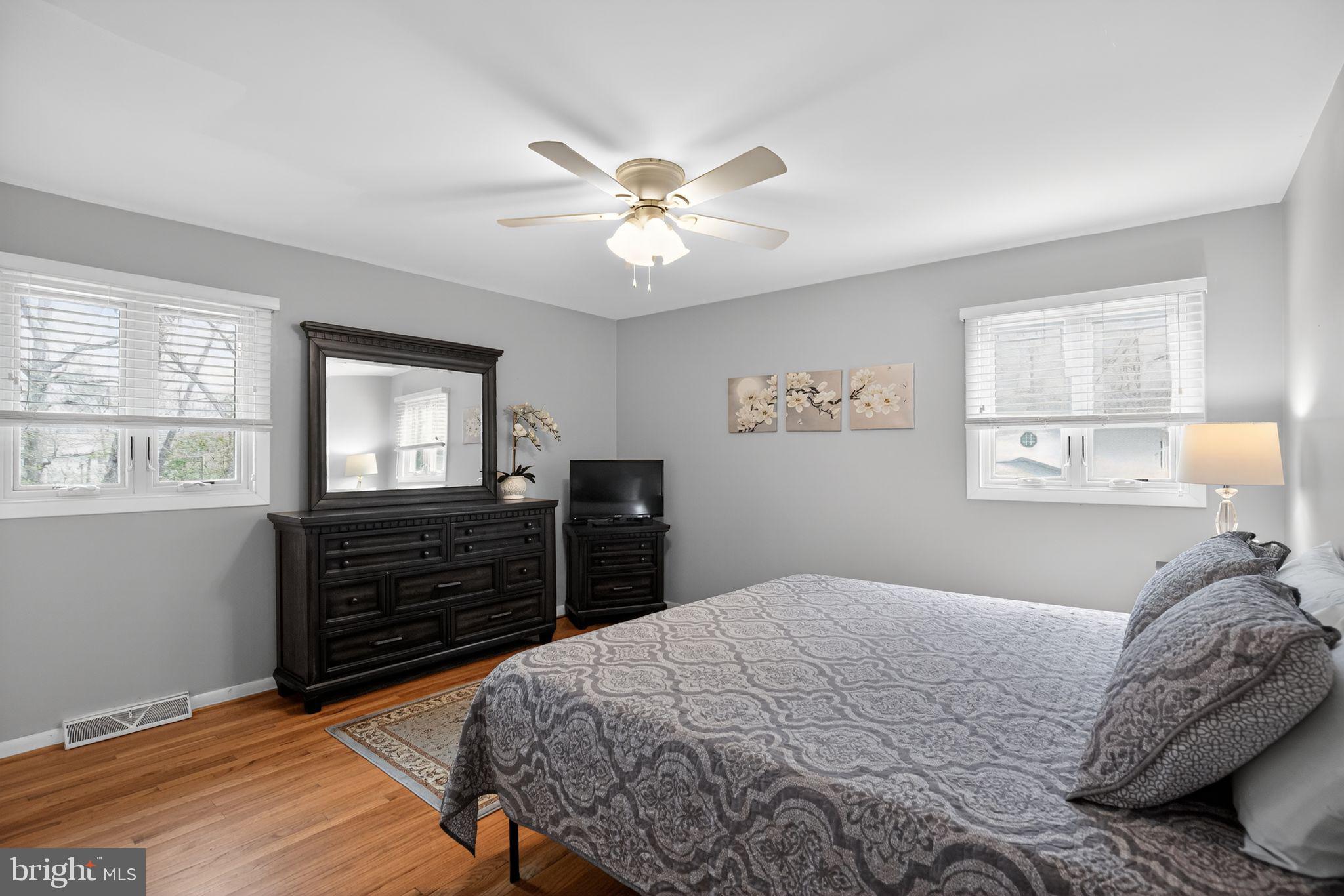 BRETON BAY ESTATES - Residential
